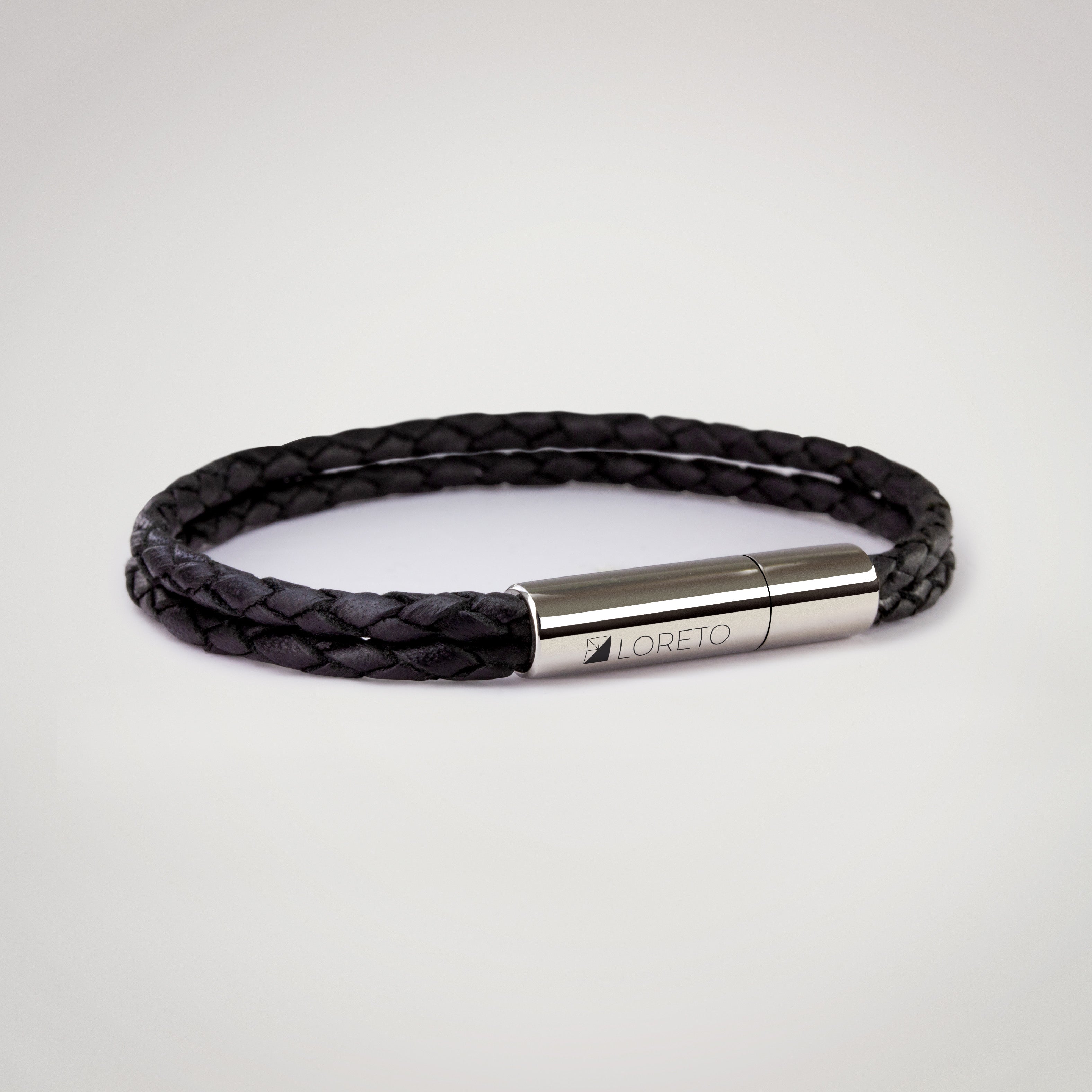 Braided Black Leather Bracelet in 100% Argentine Leather and Titanium