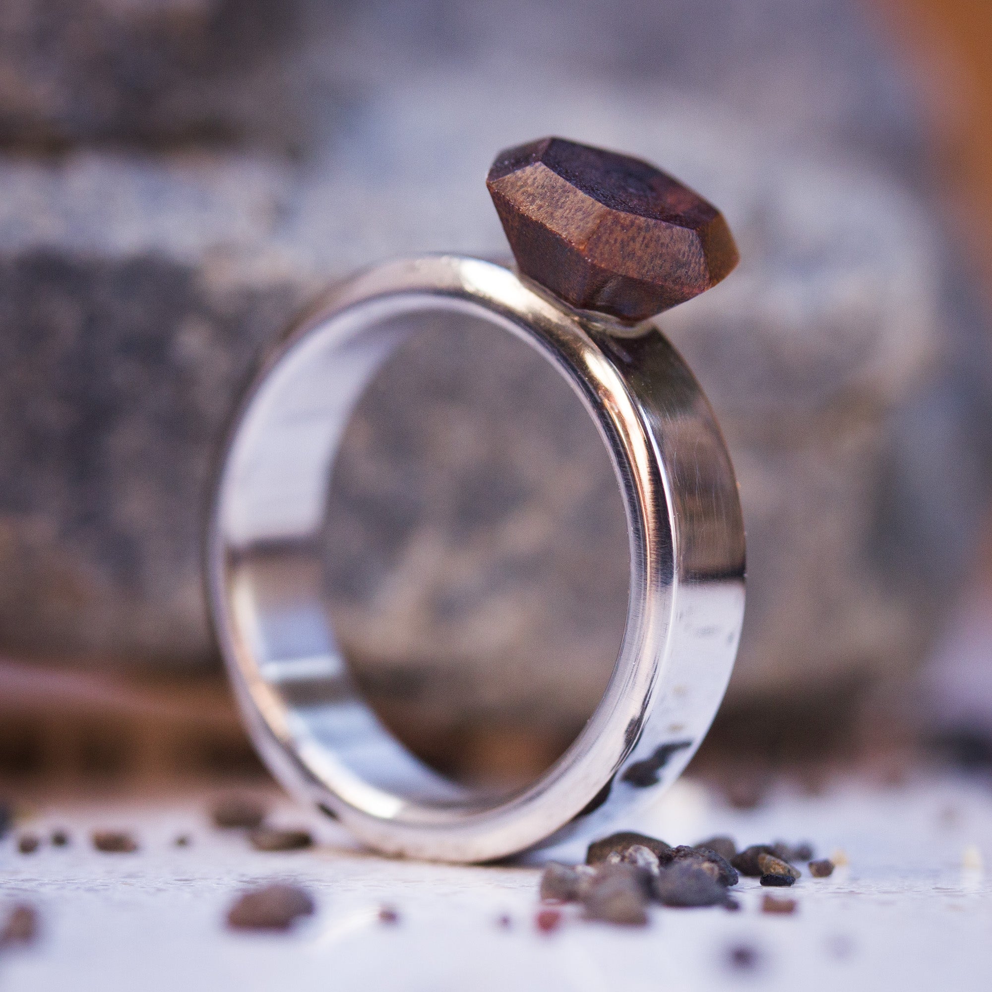 Alternative Solitaire Lapacho Wood diamond Ring