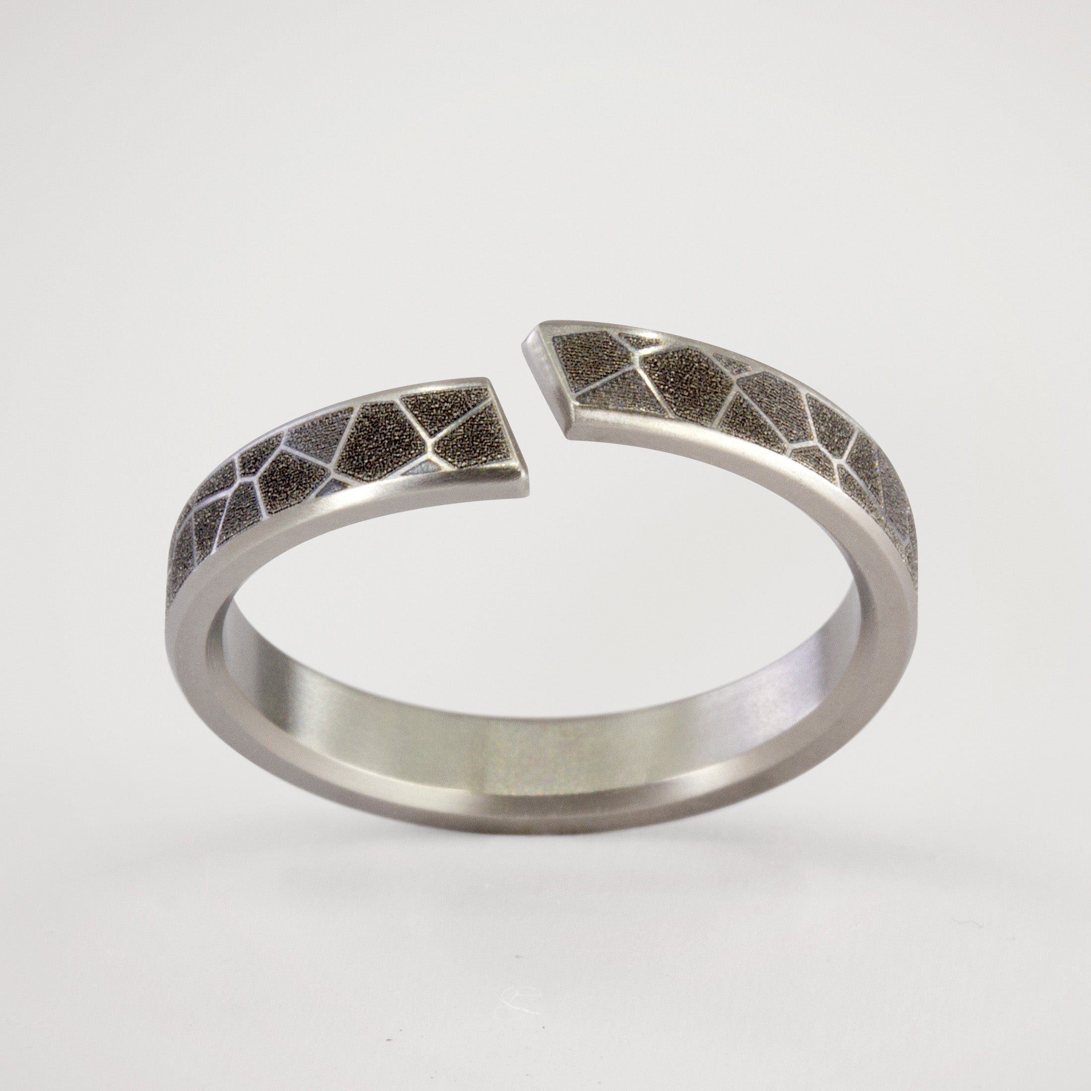 Split Geometric titanium ring