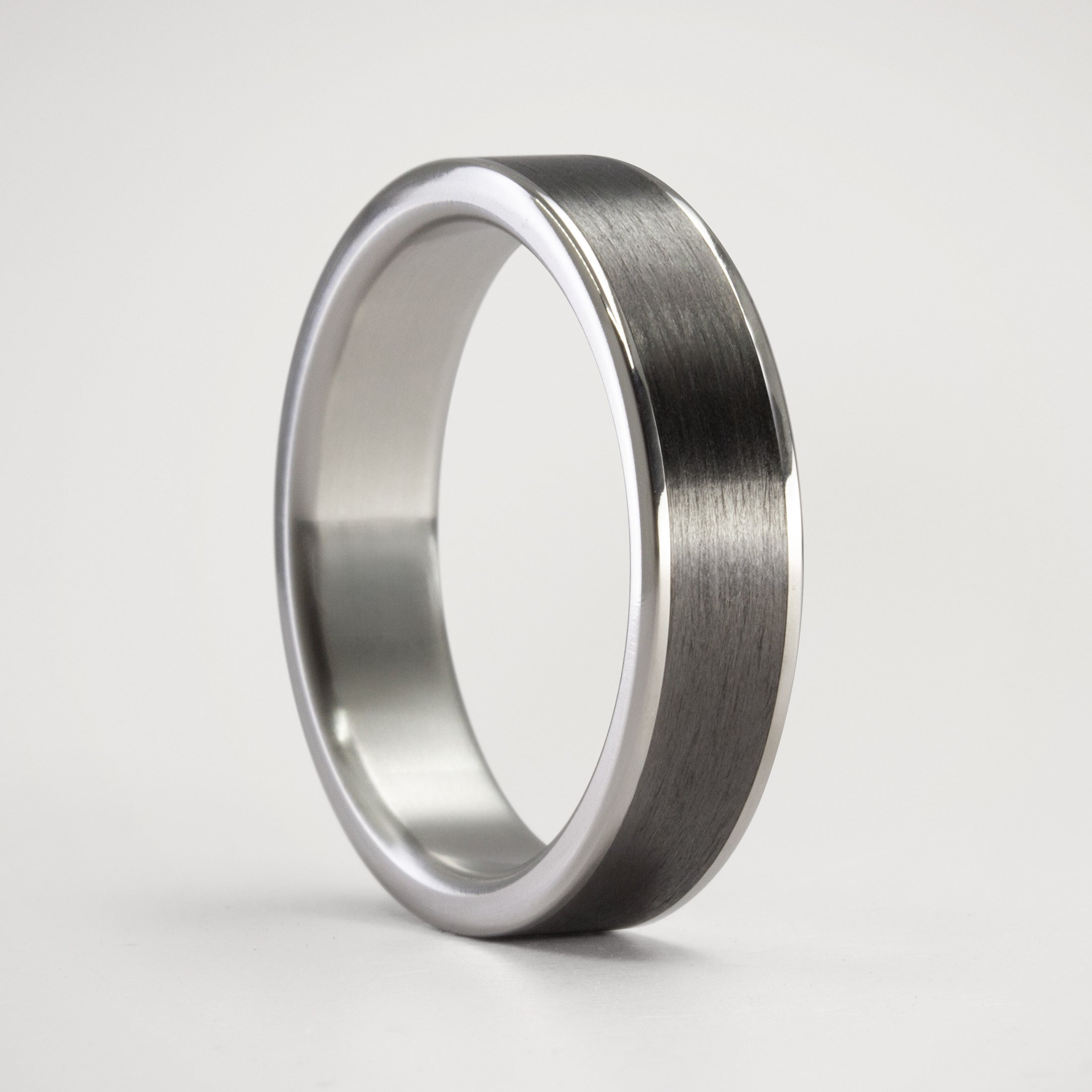 CARBON FIBER AND TITANIUM RING PARALLELS CLASSIC