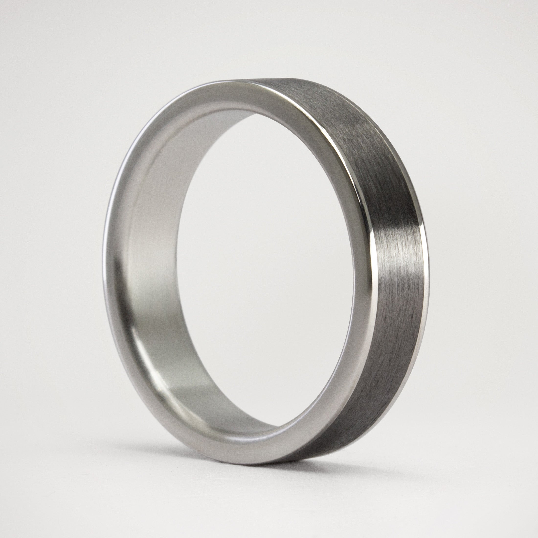 CARBON FIBER AND TITANIUM RING PARALLELS CLASSIC