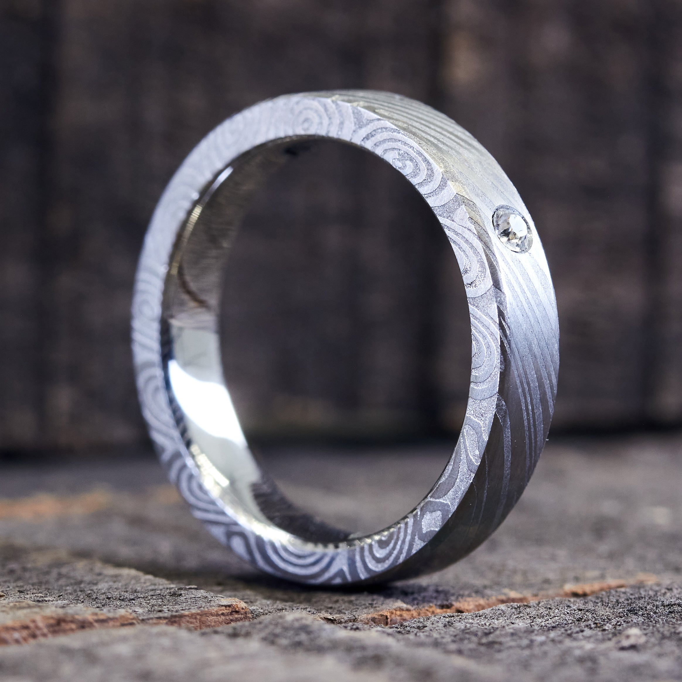 Flat Damascus steel ring crystal