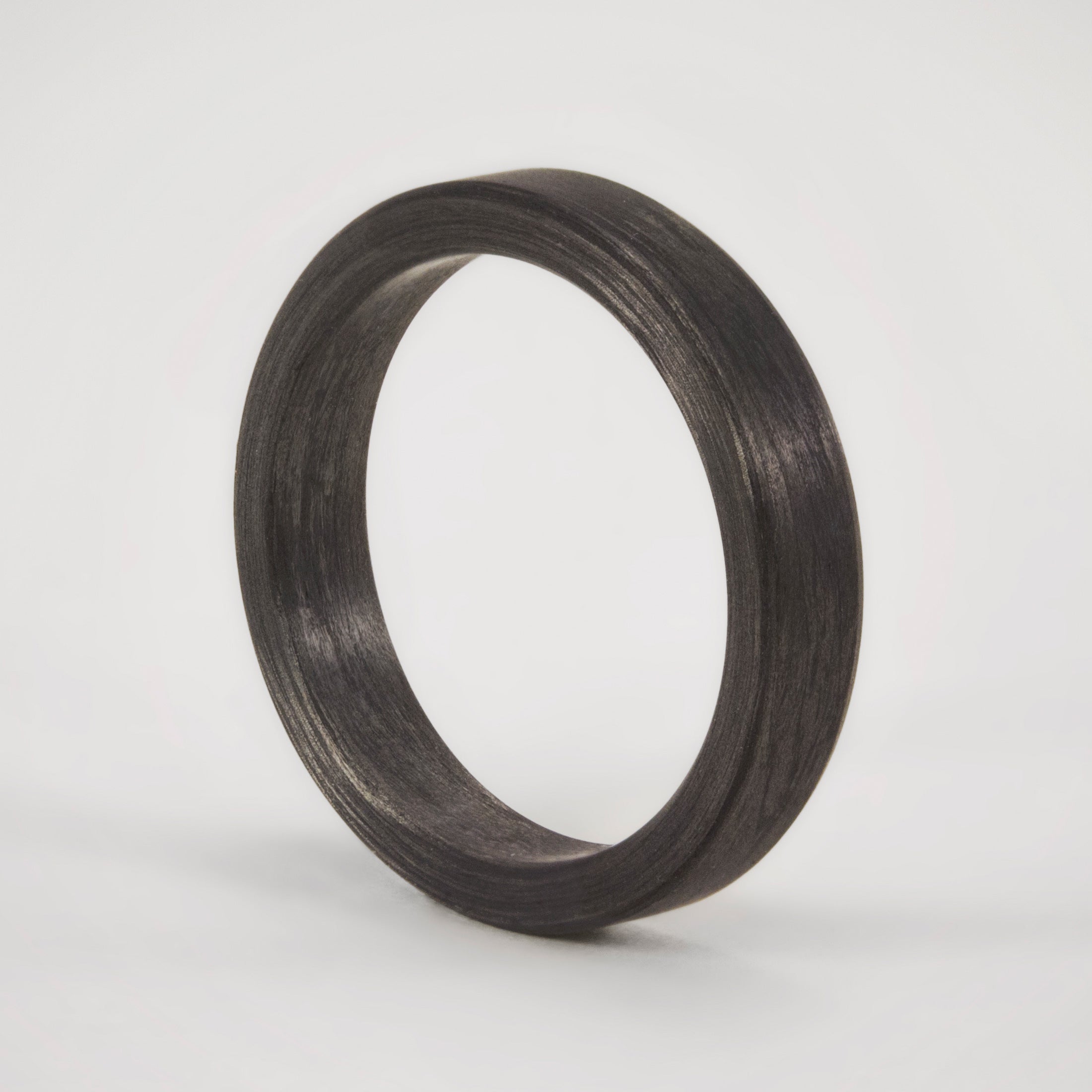 Flat carbon fiber women ring