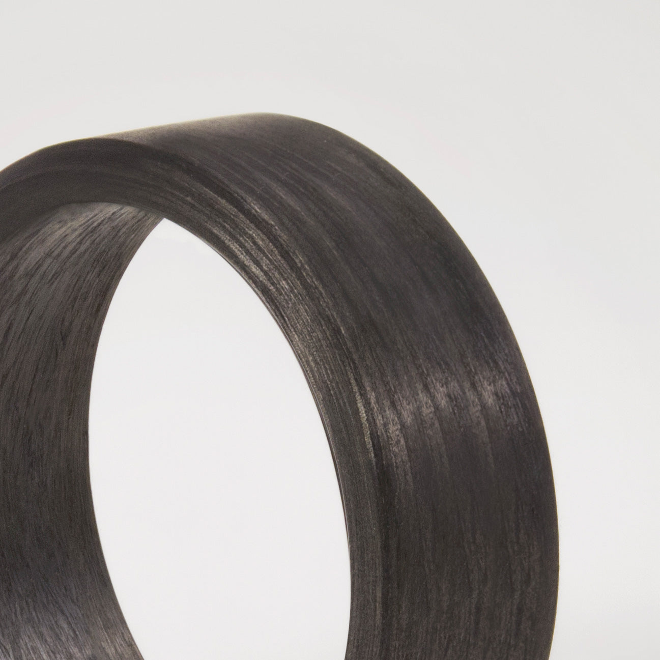 Flat carbon fiber men ring