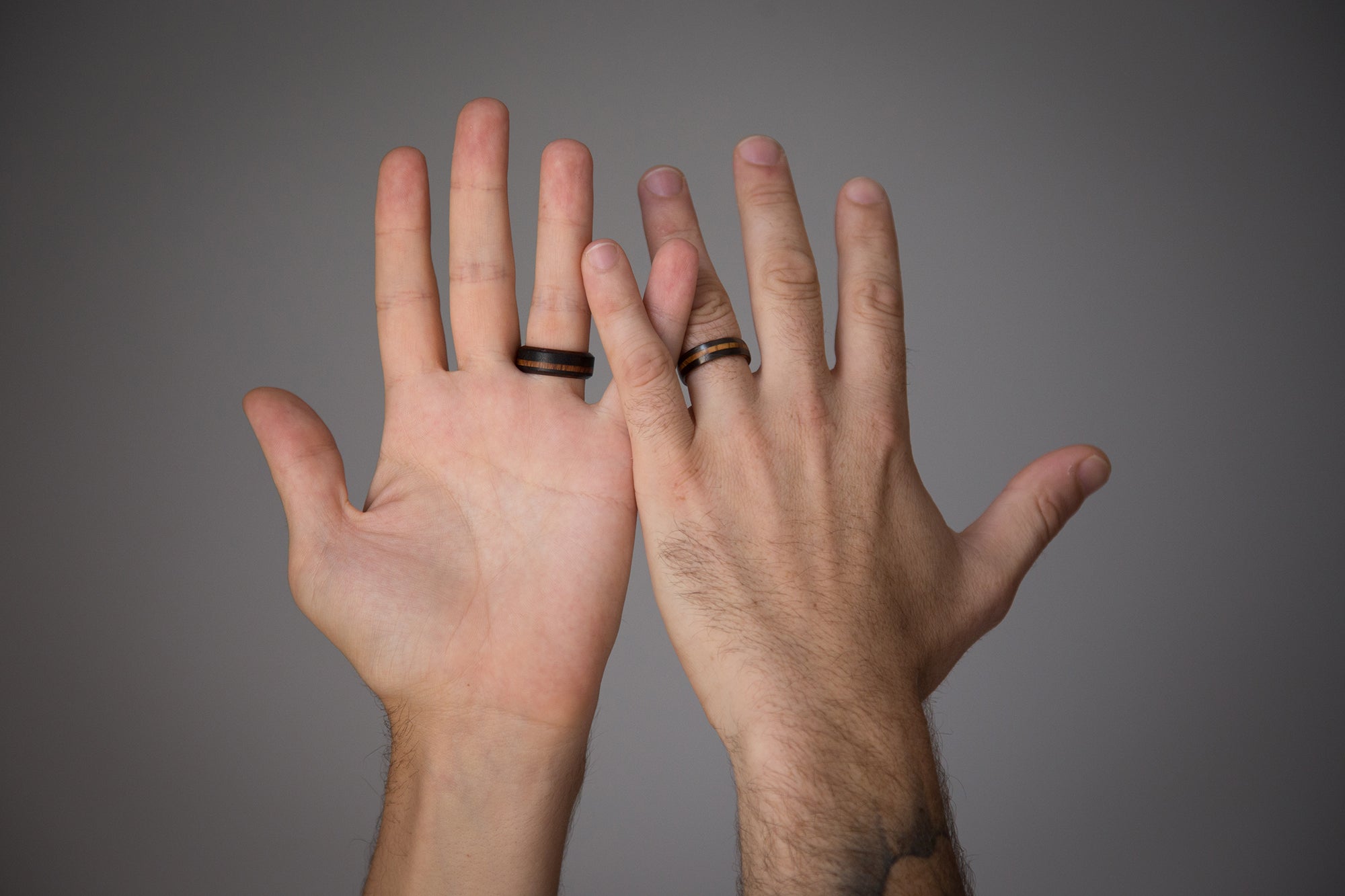 carbon fiber and Olive wood Ring