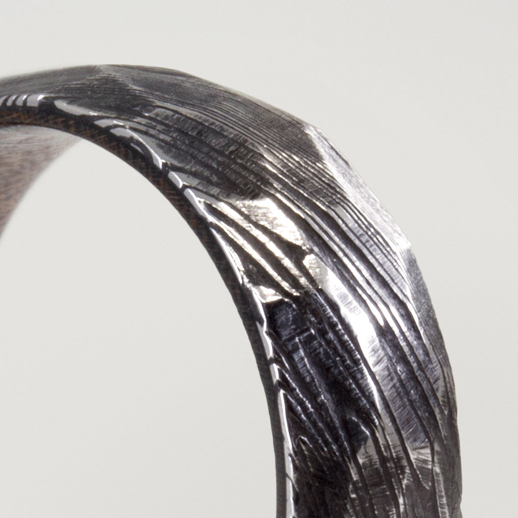 Hammered damascus steel & wood men ring