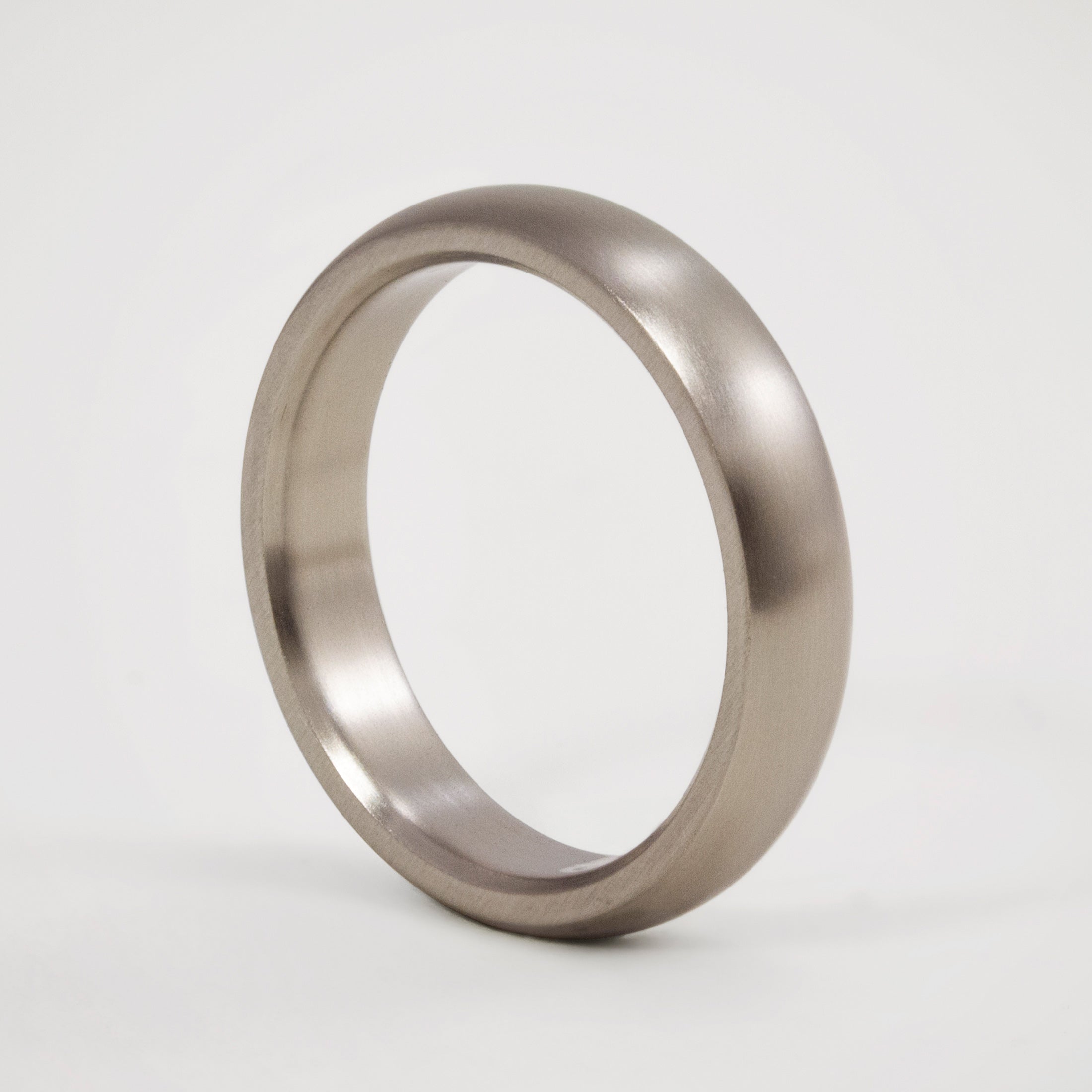Rounded matte titanium women ring