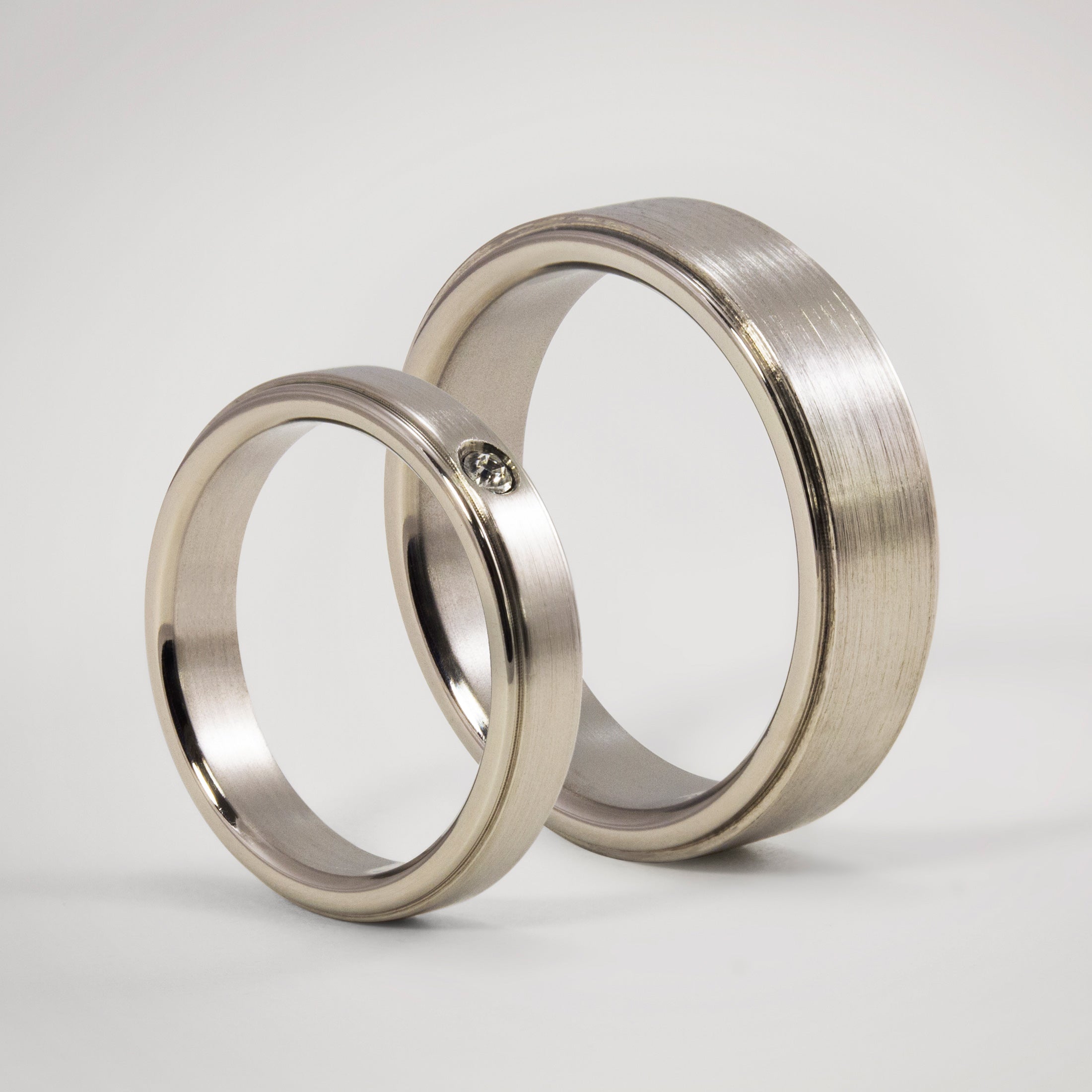 Set Brushed titanium