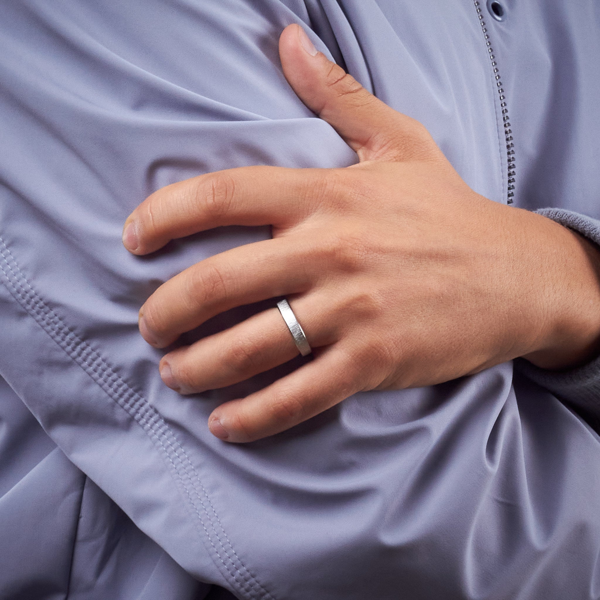 R2G! - Carved Titanium