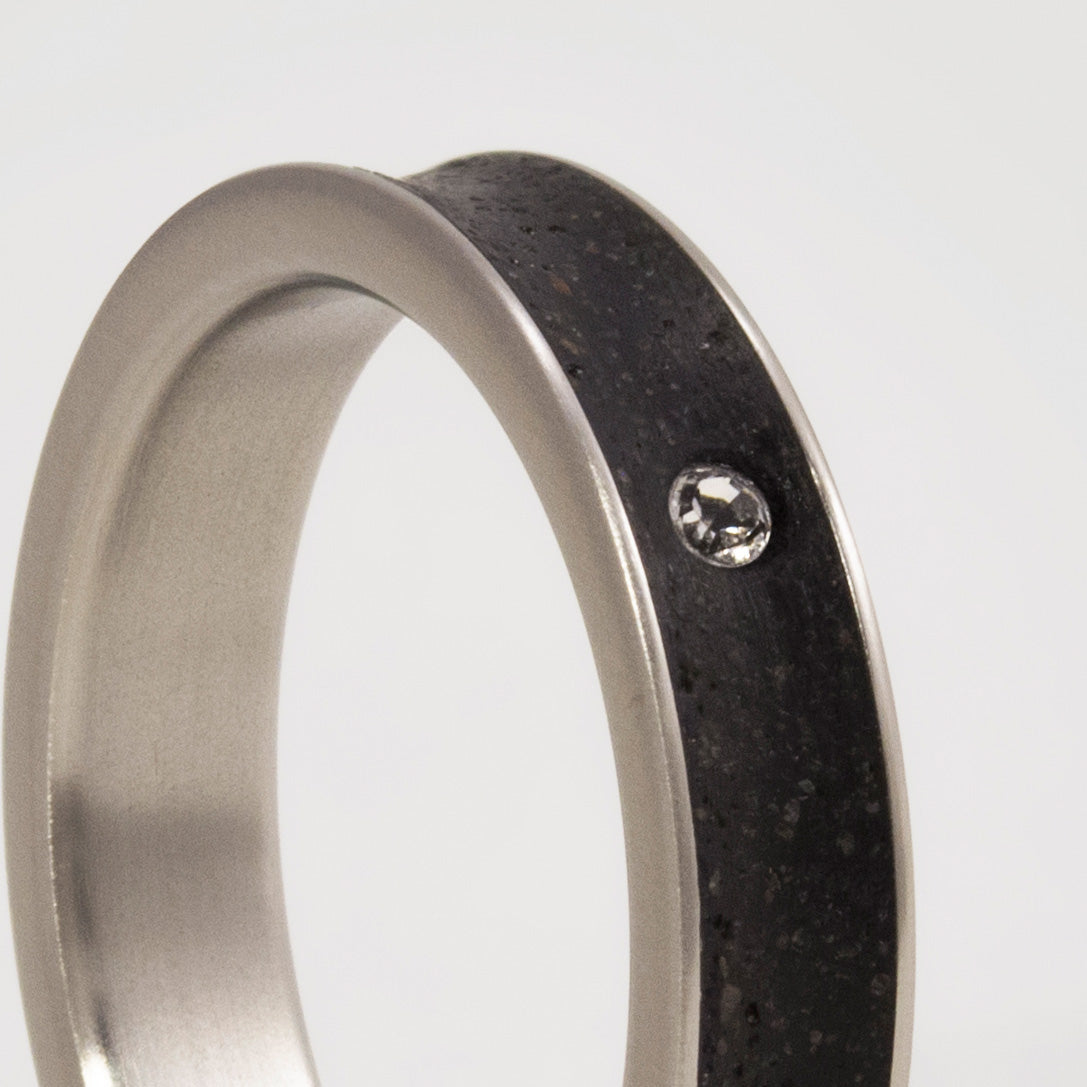Black concrete and titanium Women Ring