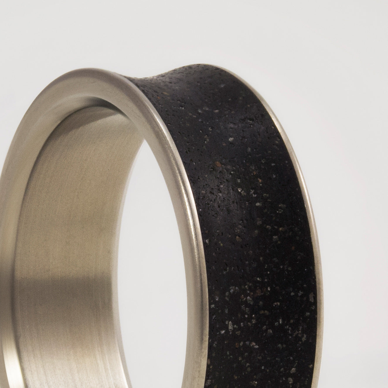 SET Black concrete and titanium