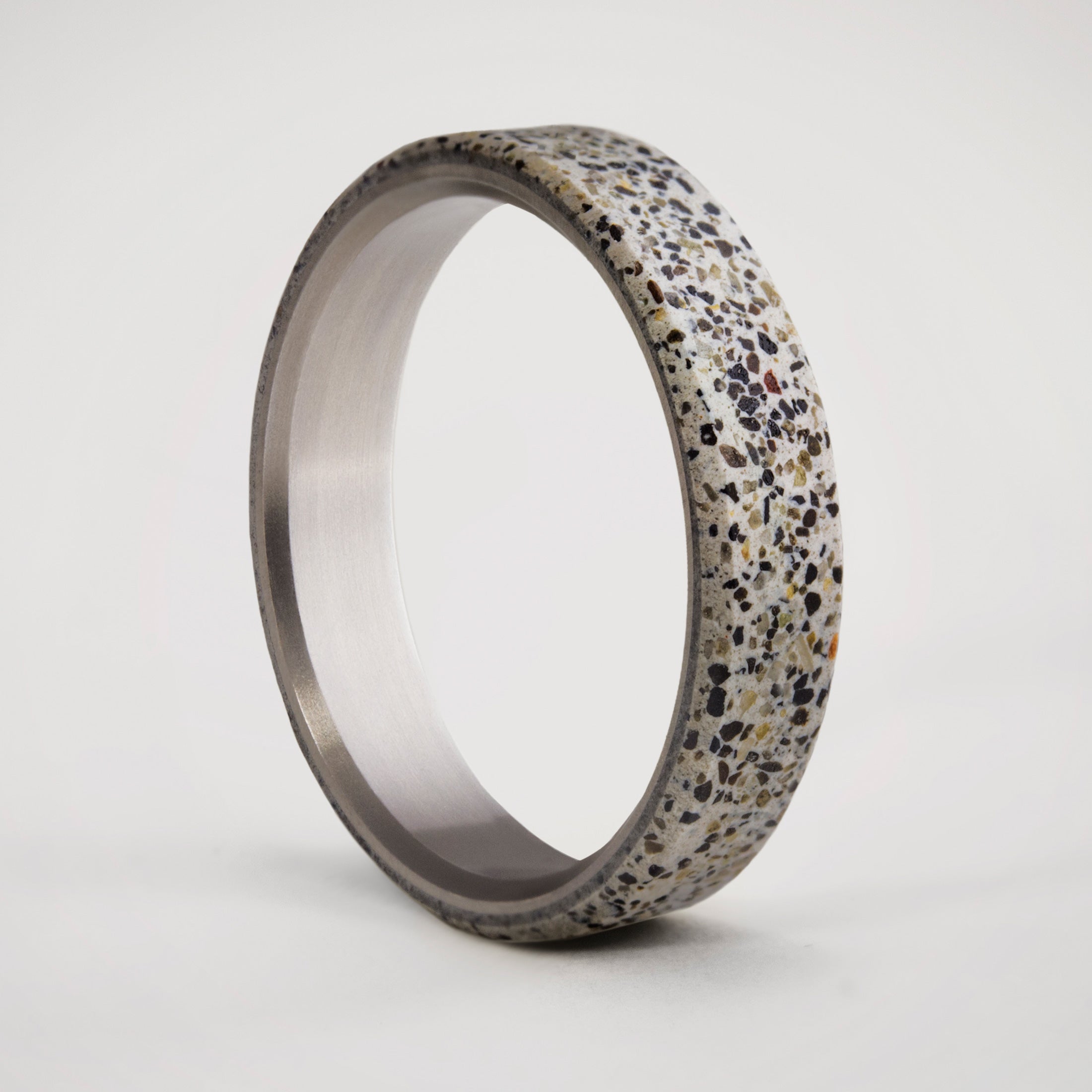 Set Patagonic Concrete and Titanium