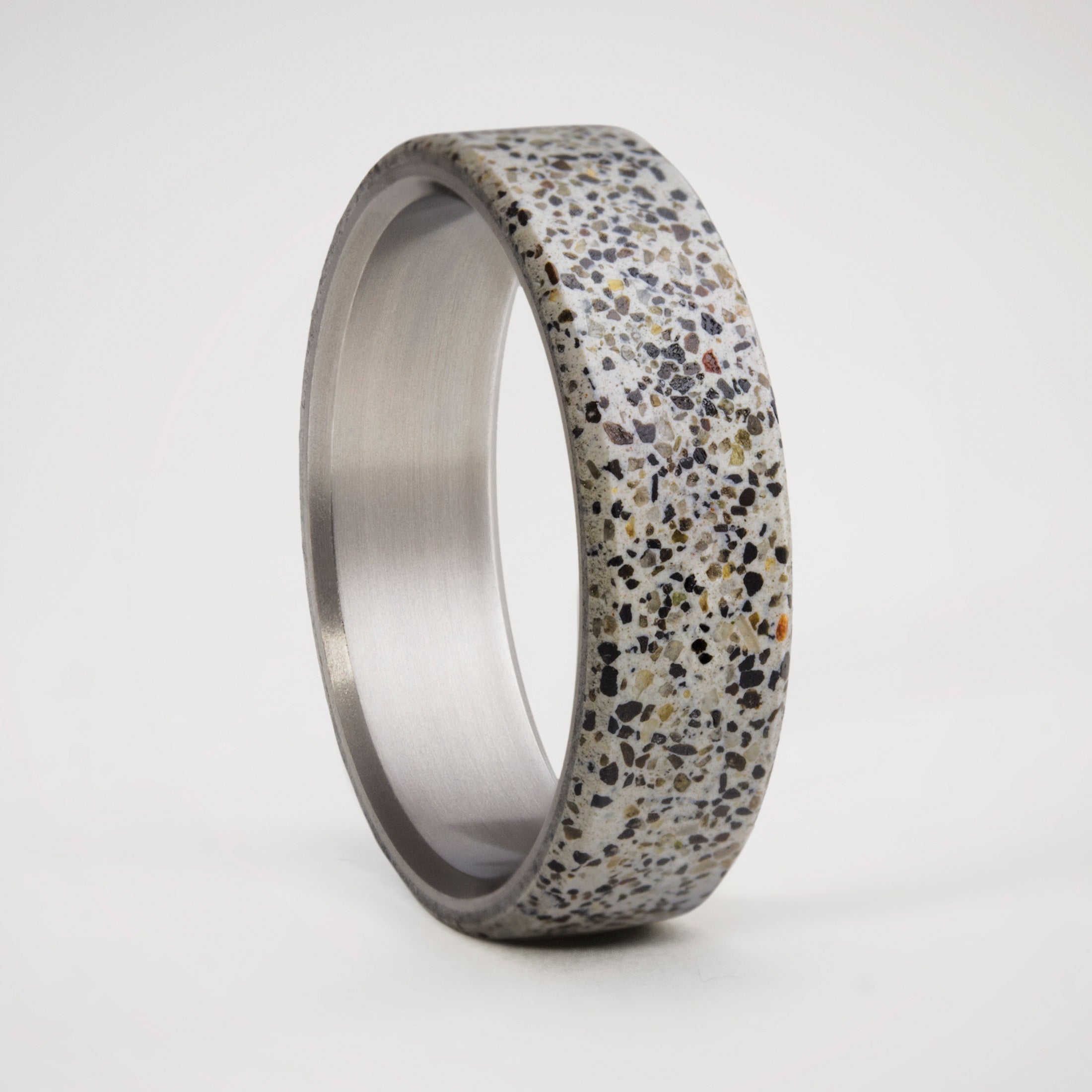 Patagonic Concrete and titanium men ring
