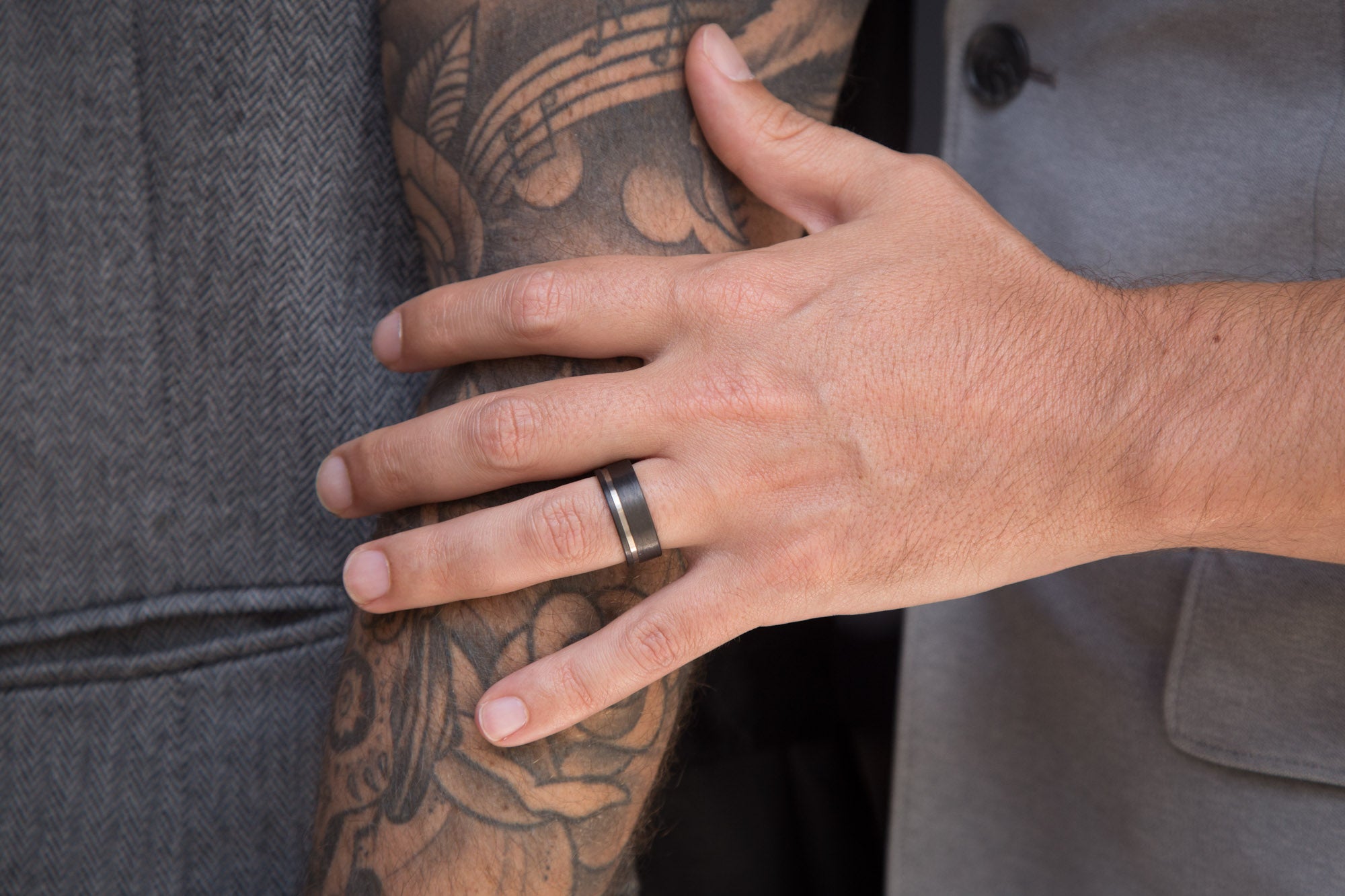 Carbon fiber and titanium Low Relief Men Ring