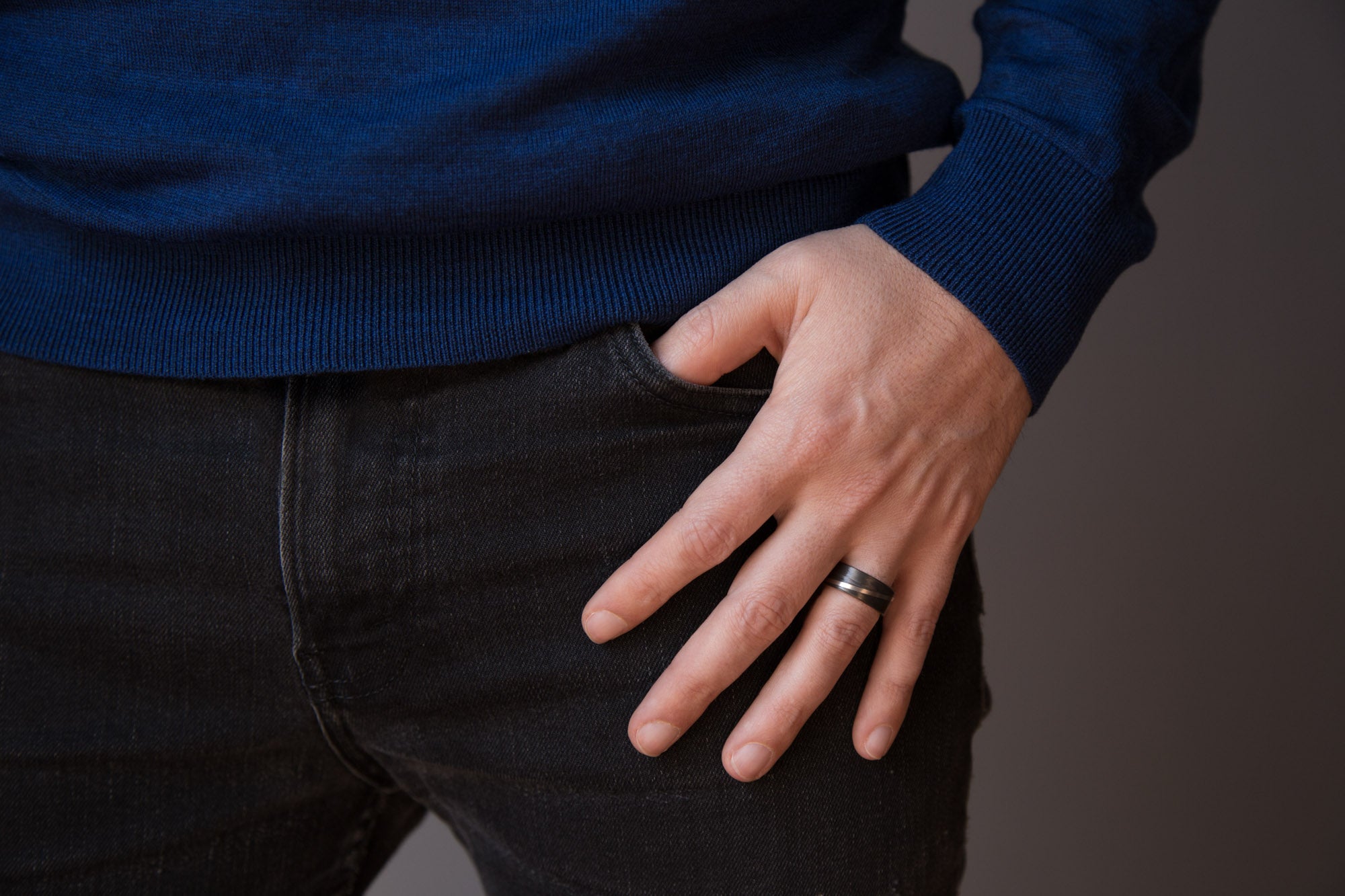 Carbon fiber and titanium Diagonal Ring