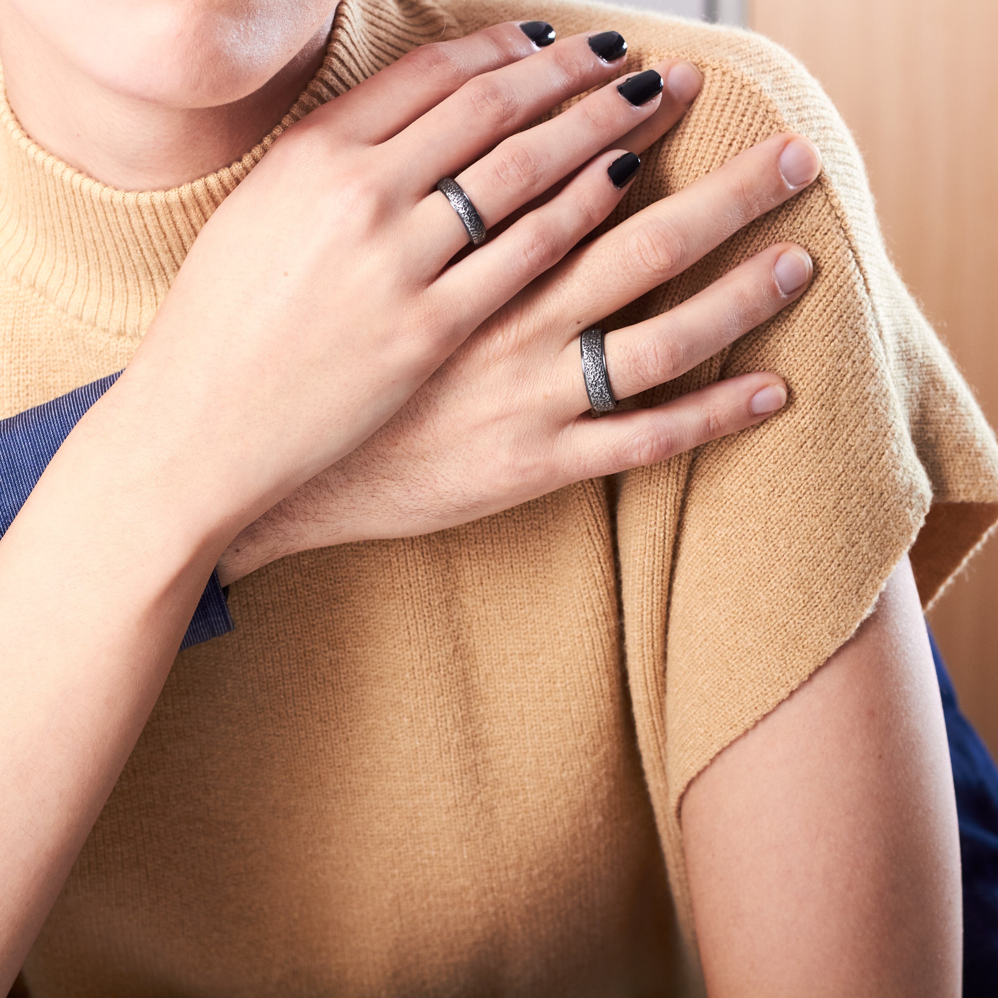 Set Carved Zirconium