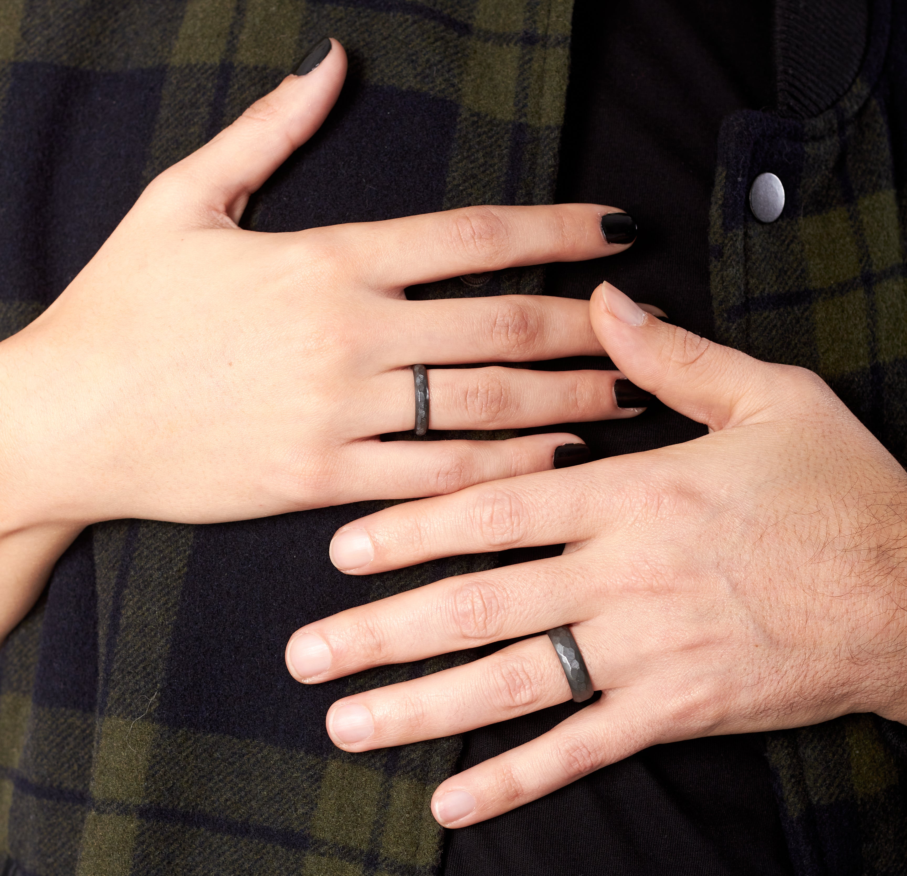 Set hammered Zirconium