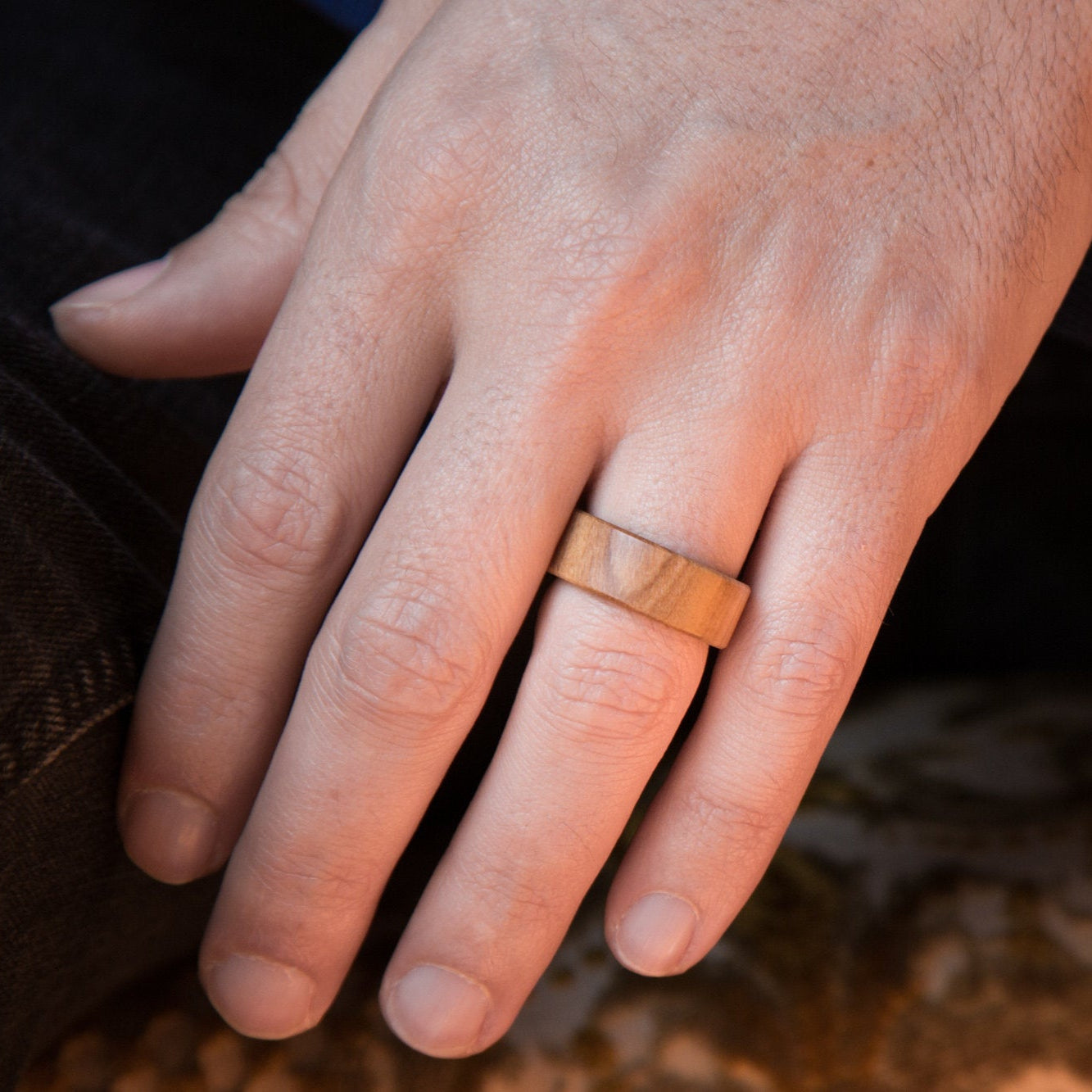 Flat titanium and olive wood Ring - Loreto Rings