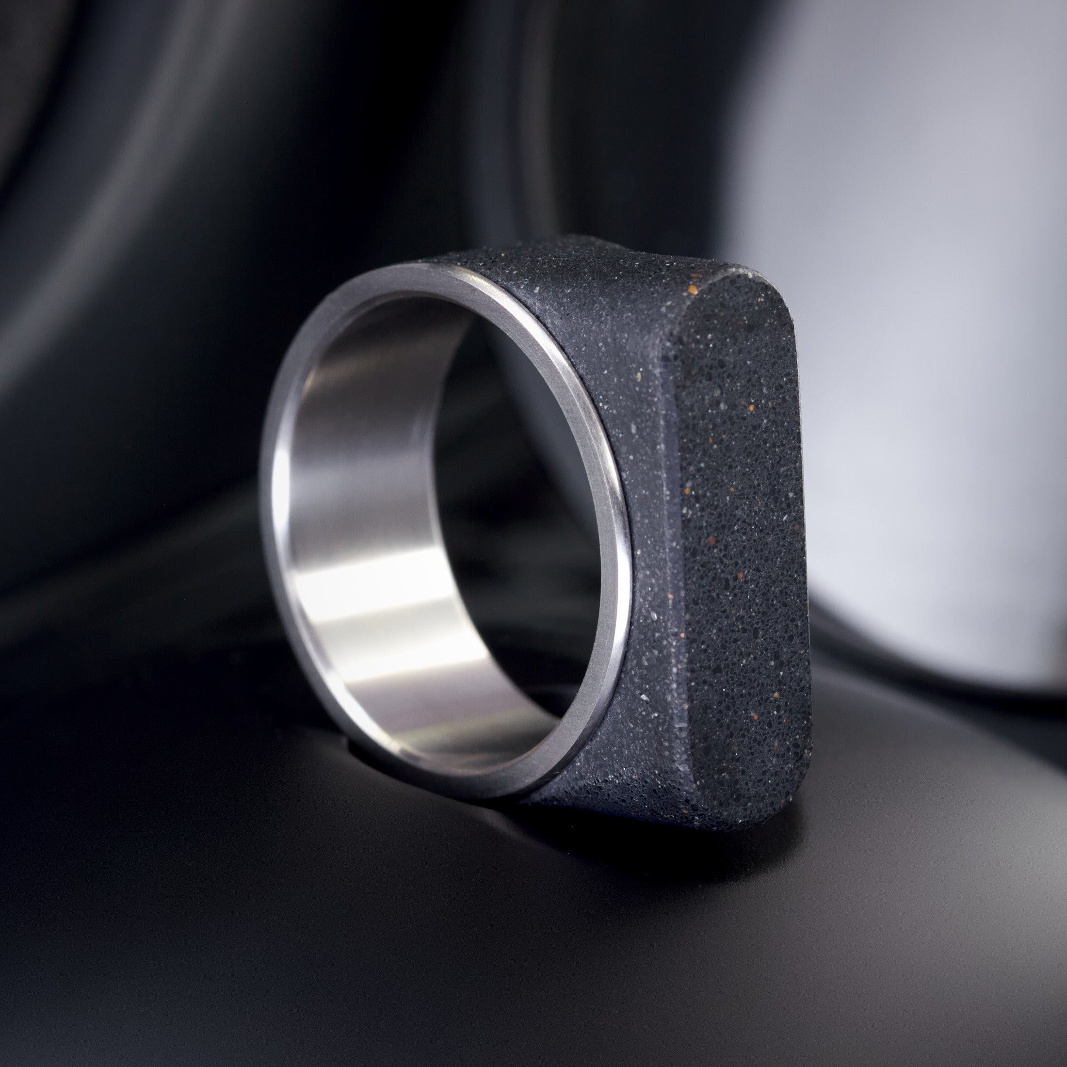 RING NEO BLACK