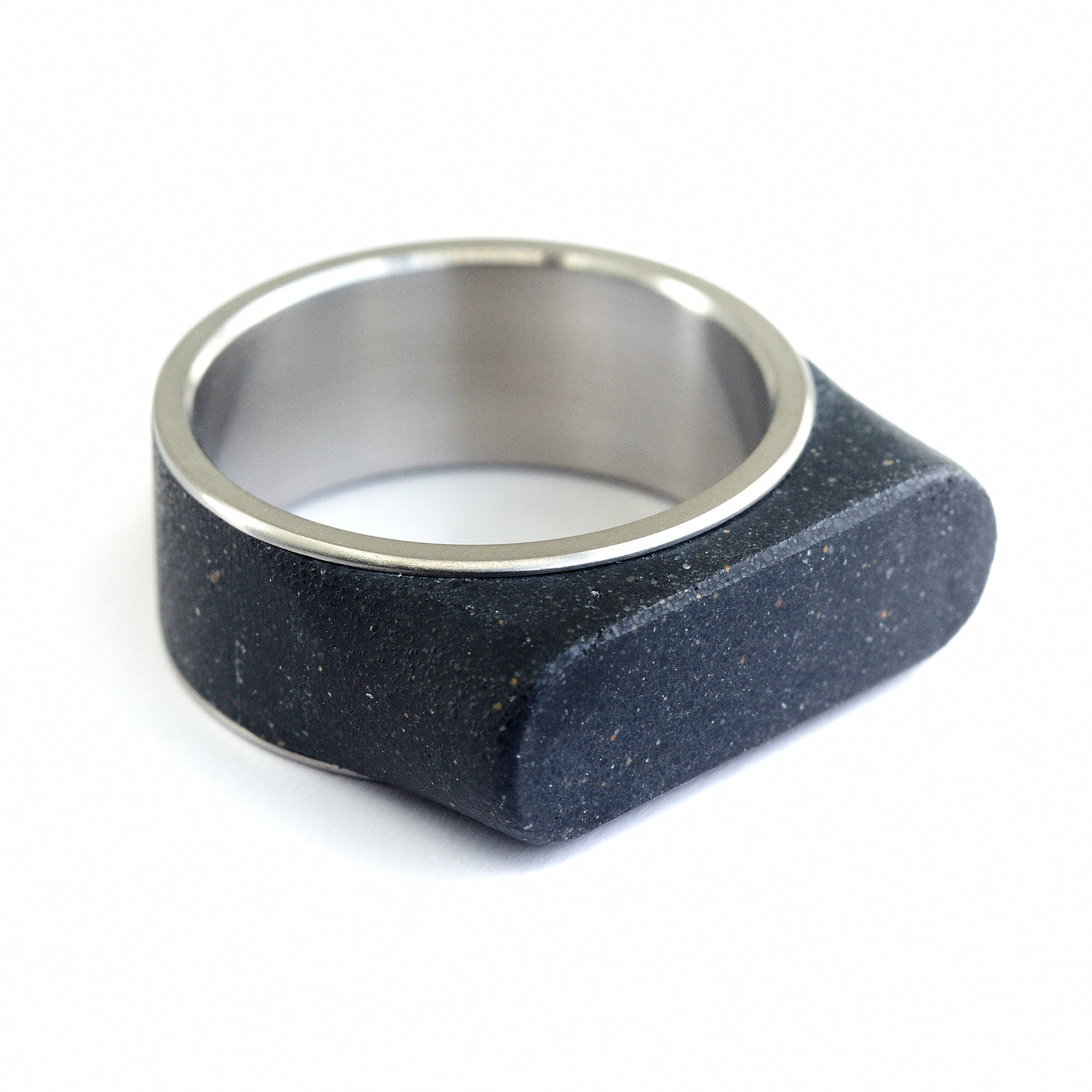 RING NEO BLACK