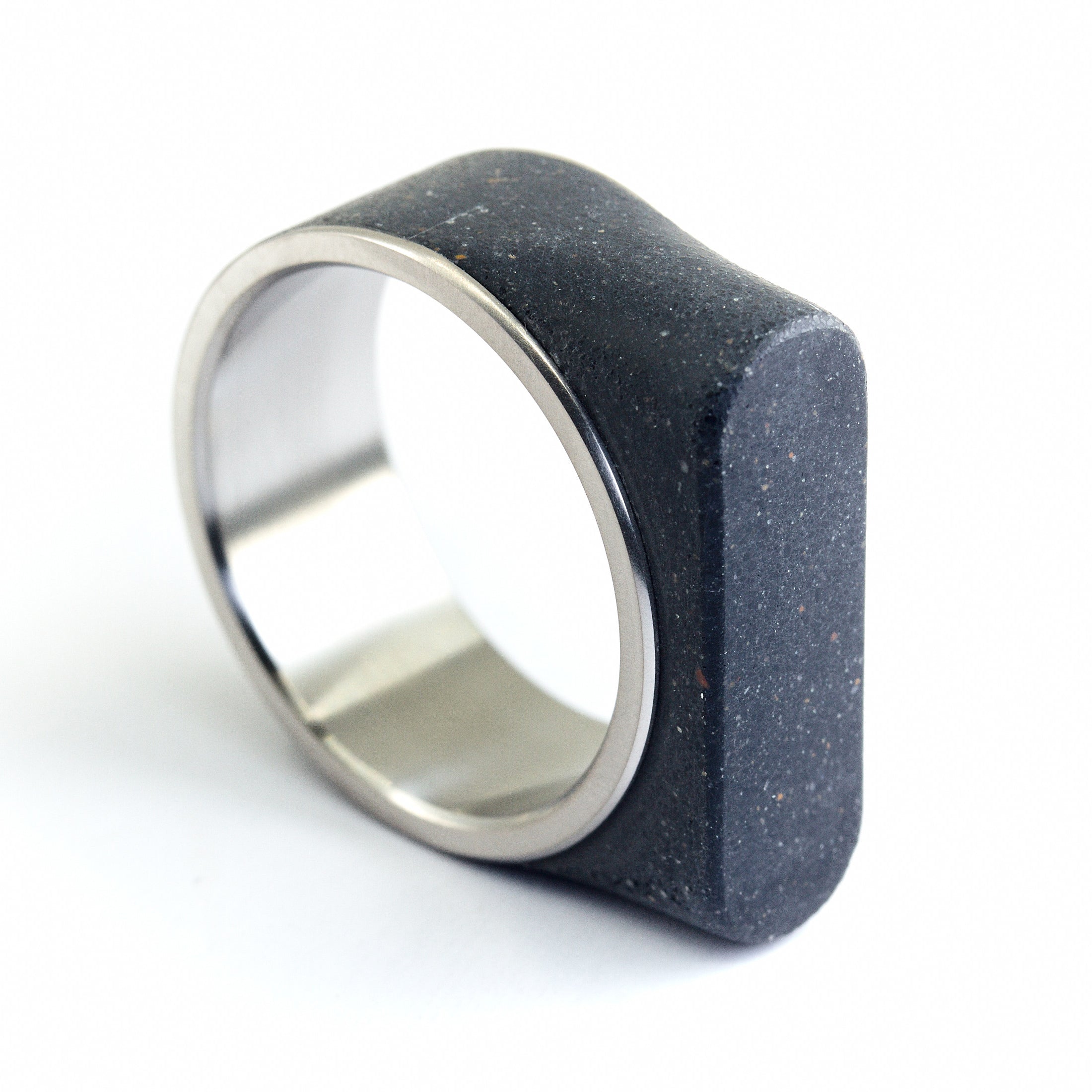 RING NEO BLACK