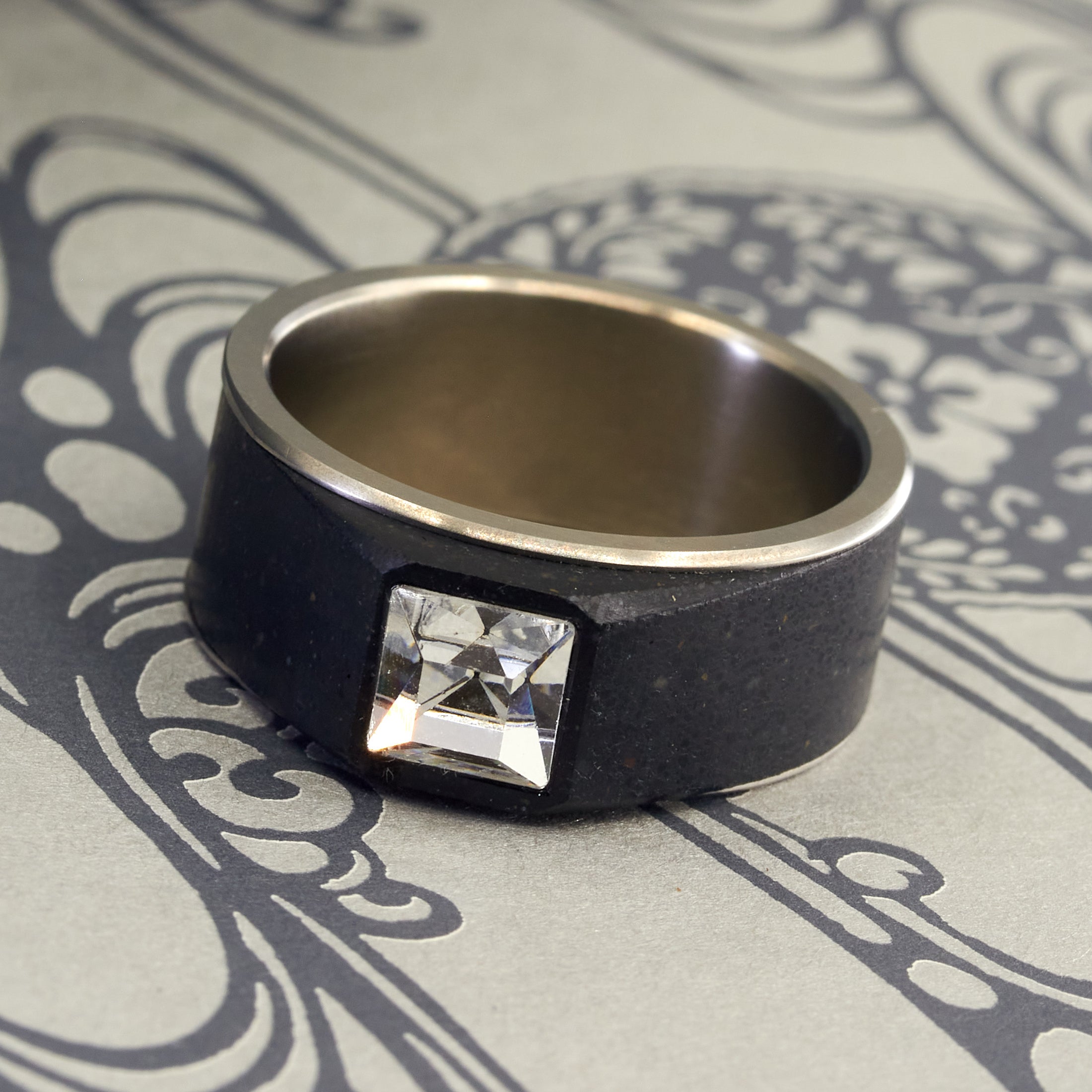 RING TONY BLACK