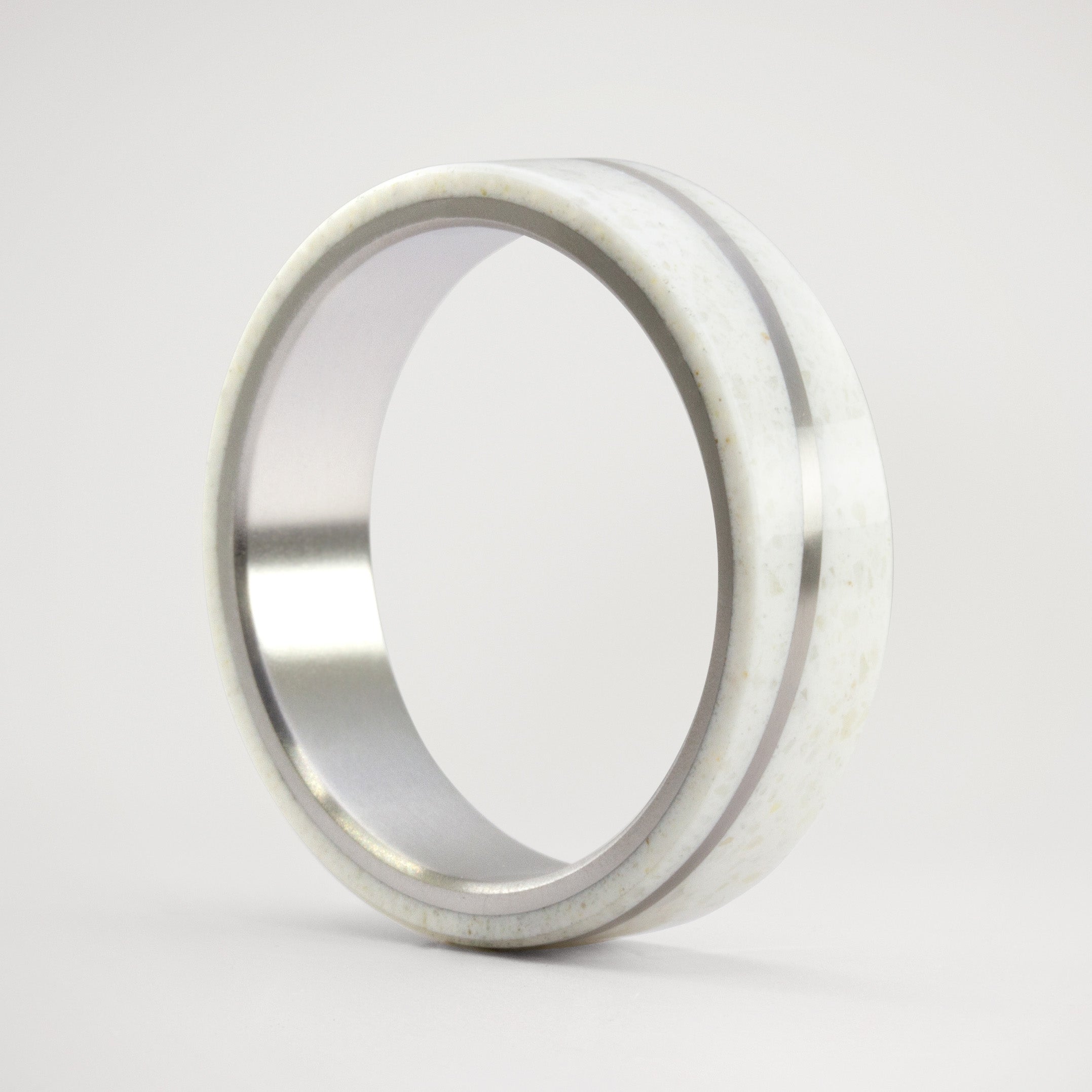 Set diagonal carrara marble and titanium