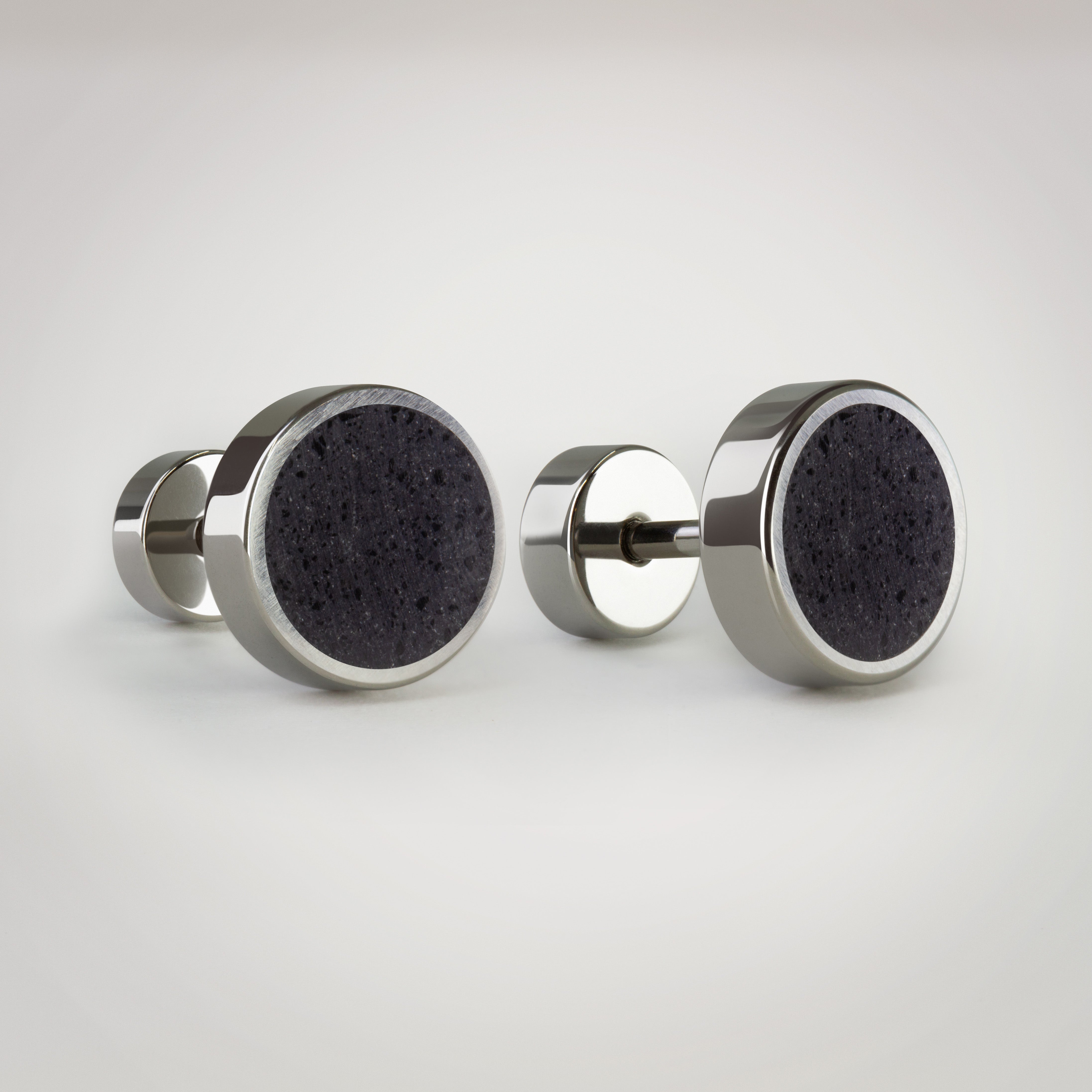 Titanium & Graphite Black Earrings M