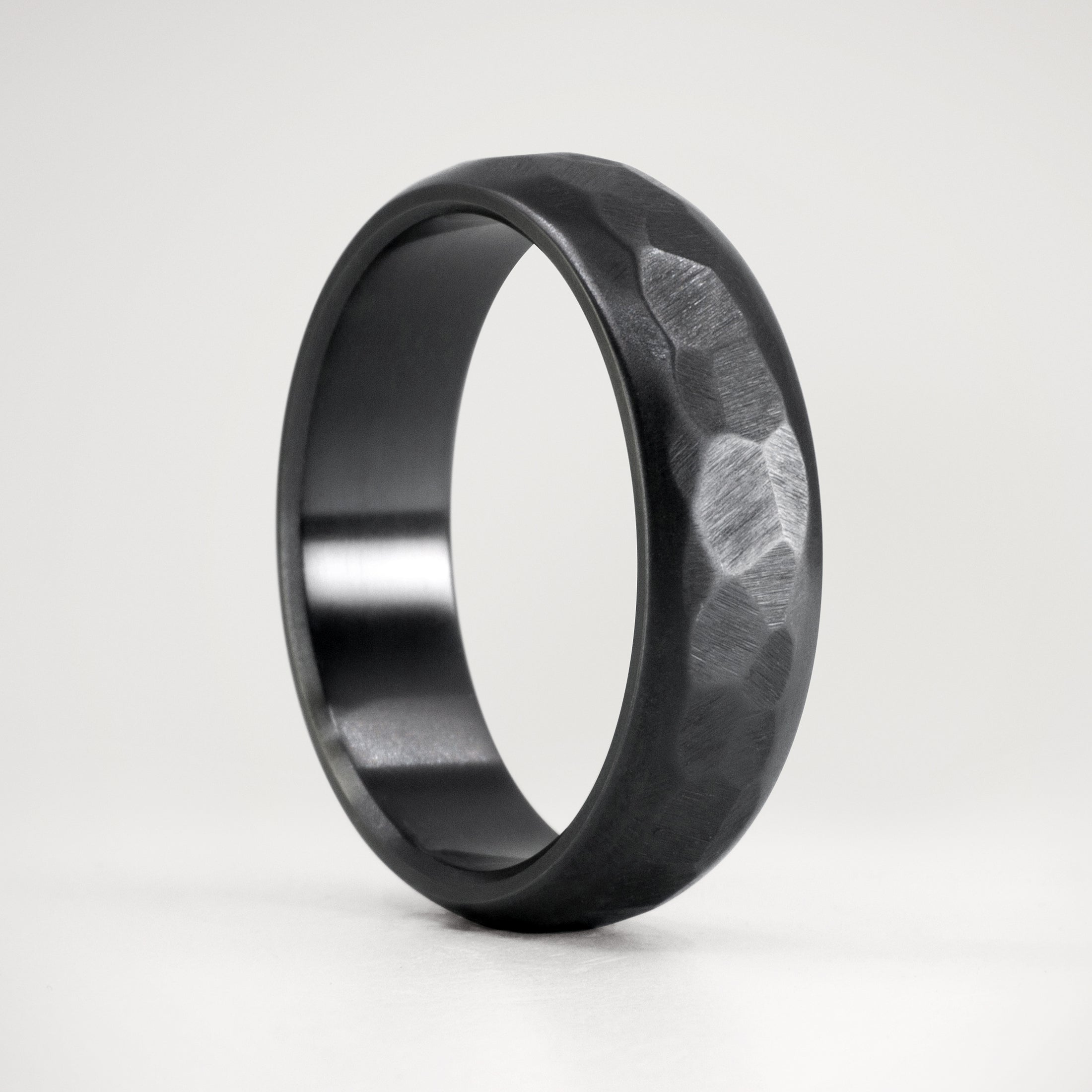 Set Brushed and Hammered Zirconium with graphite diamond