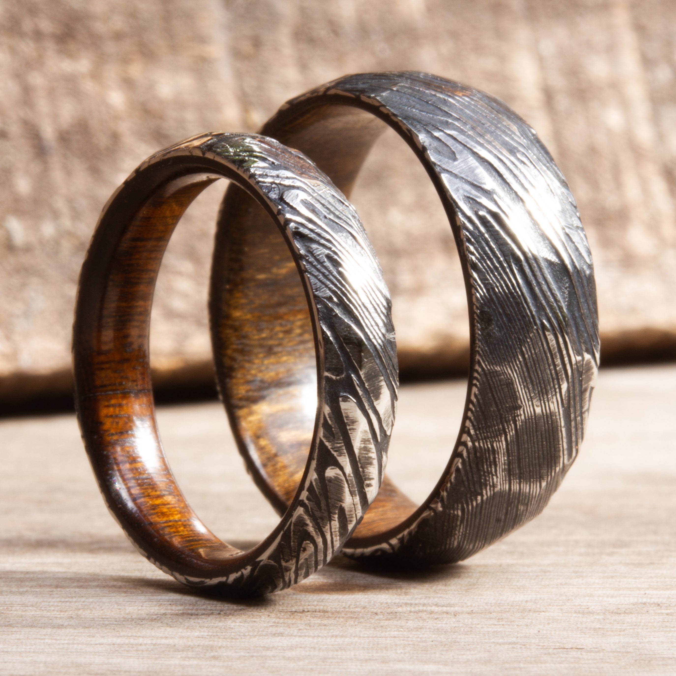 Hammered damascus steel & wood women ring