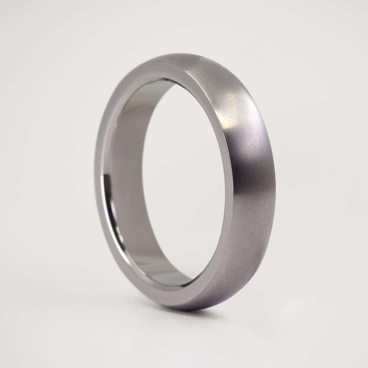 ROUNDED MATTE TITANIUM