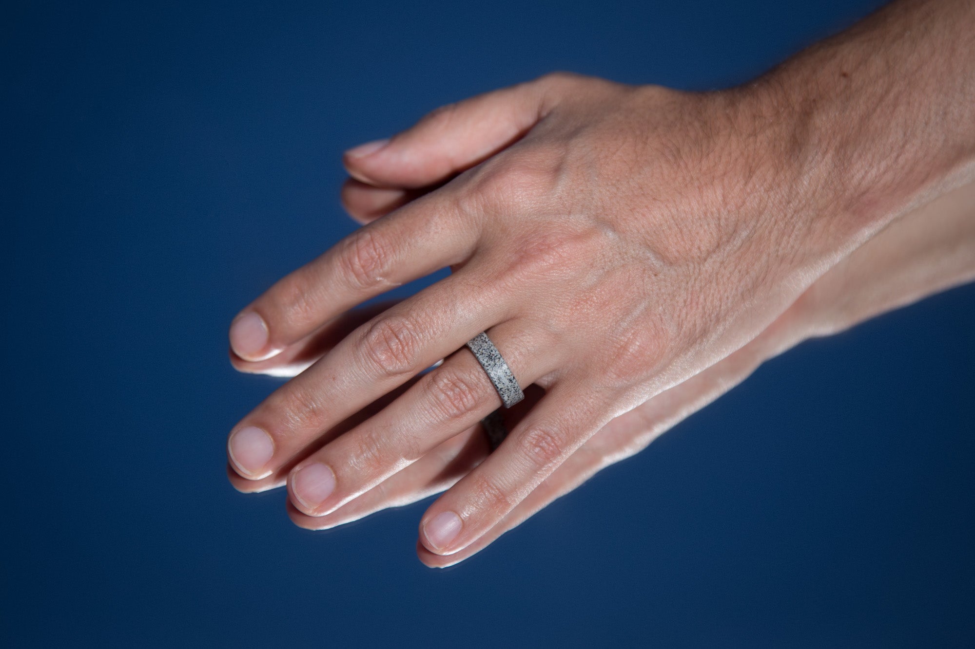 Patagonic Concrete and titanium men ring