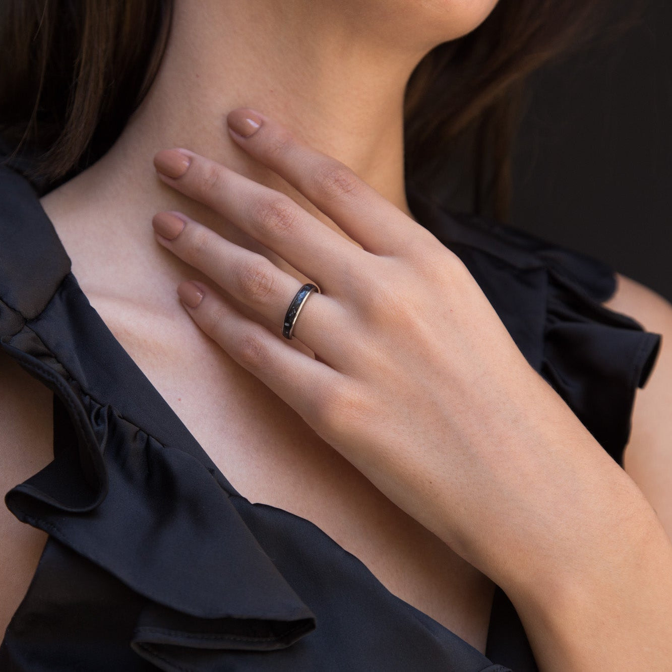 Nacre black concrete and titanium women ring