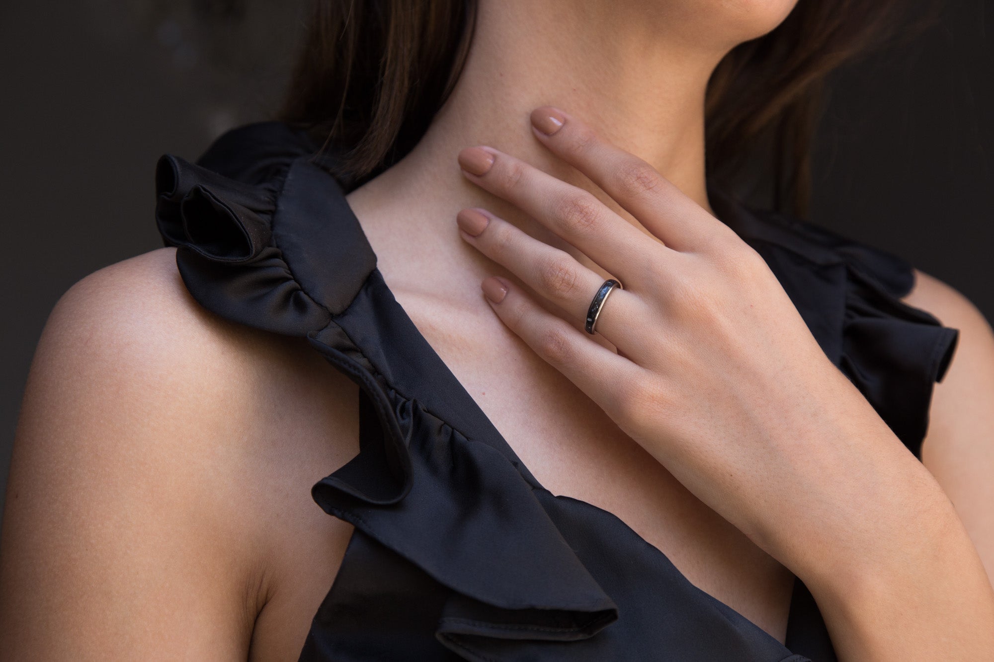Nacre, black concrete and titanium women ring