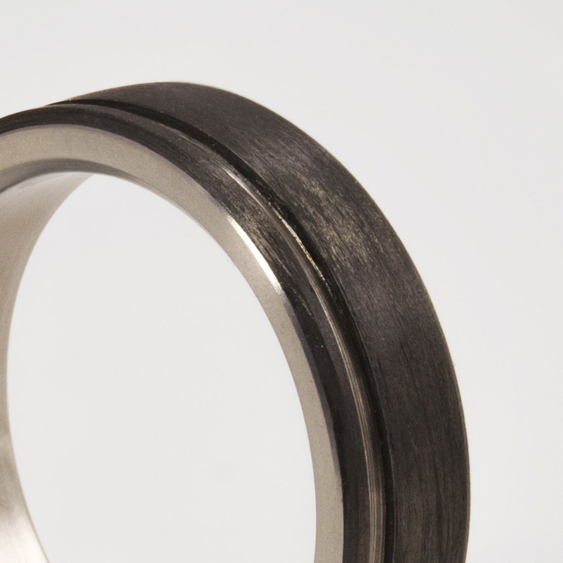 Carbon Fiber and titanium Low Relief Women Ring