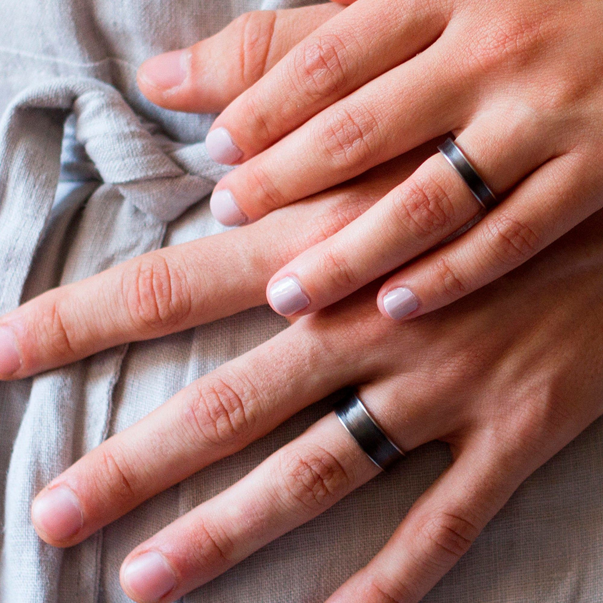 Carbon fiber and titanium Concave Women Ring