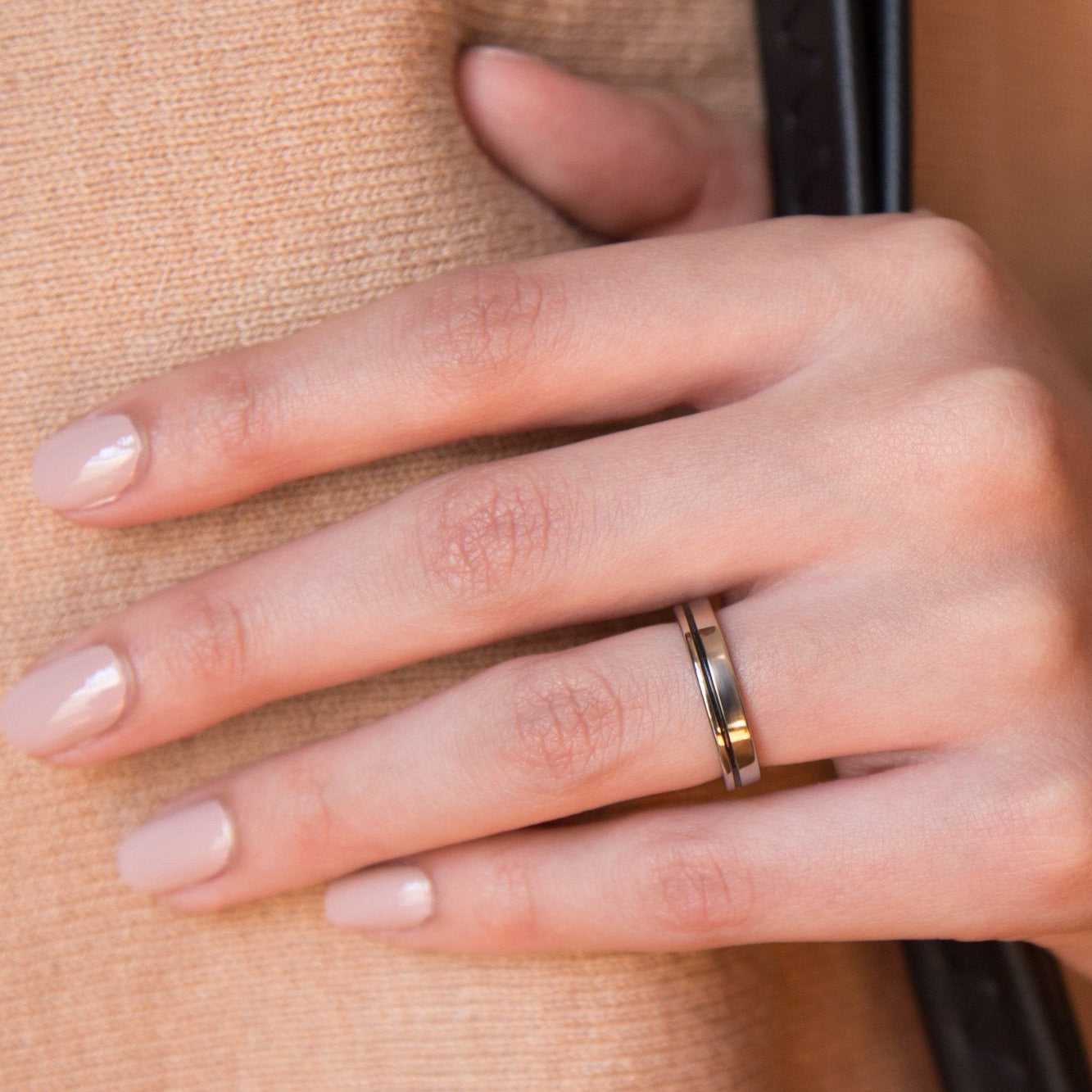 polished titanium with carbon fiber Wedding bands - Loreto Rings 