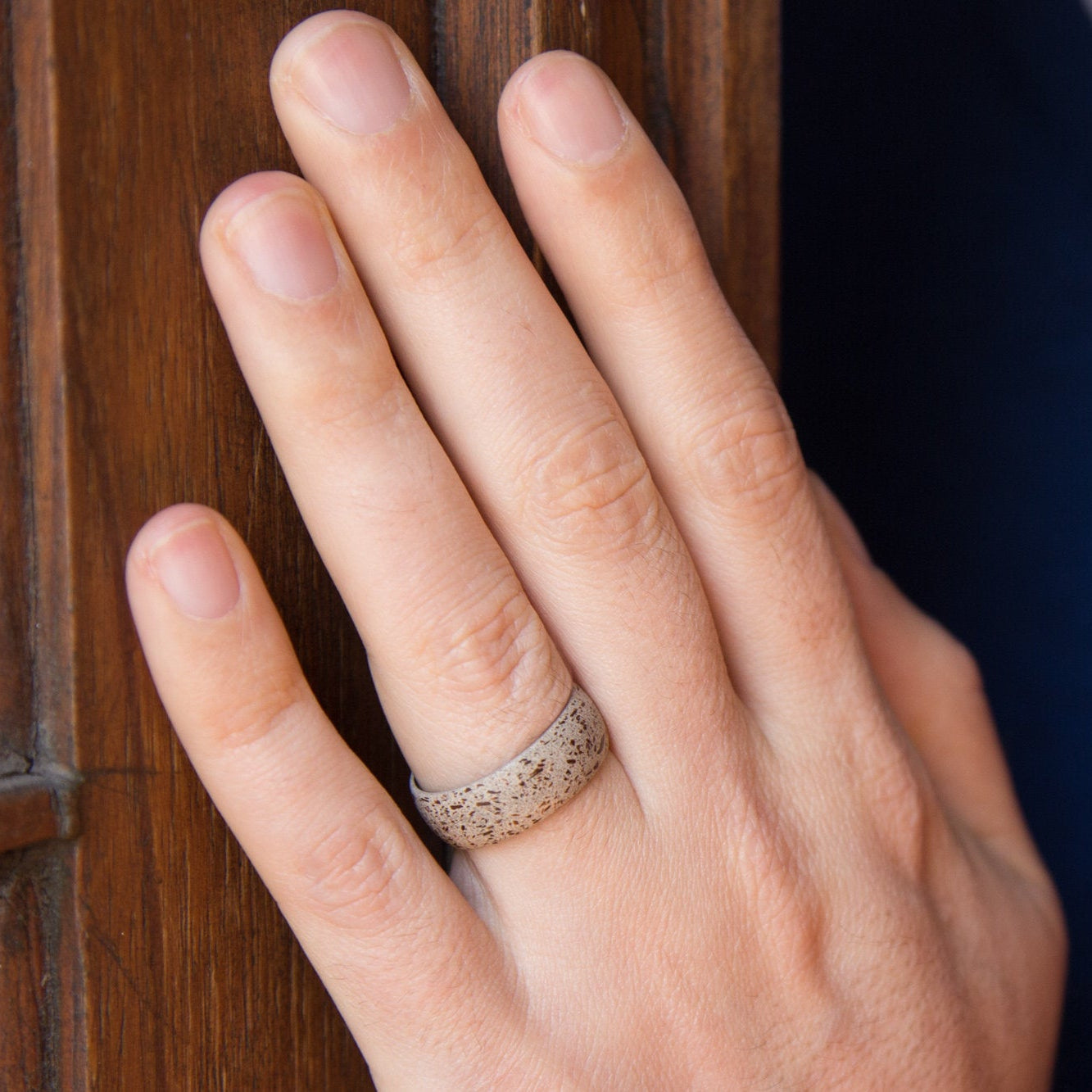 Round concrete blended with lapacho wood Ring - Loreto Rings 