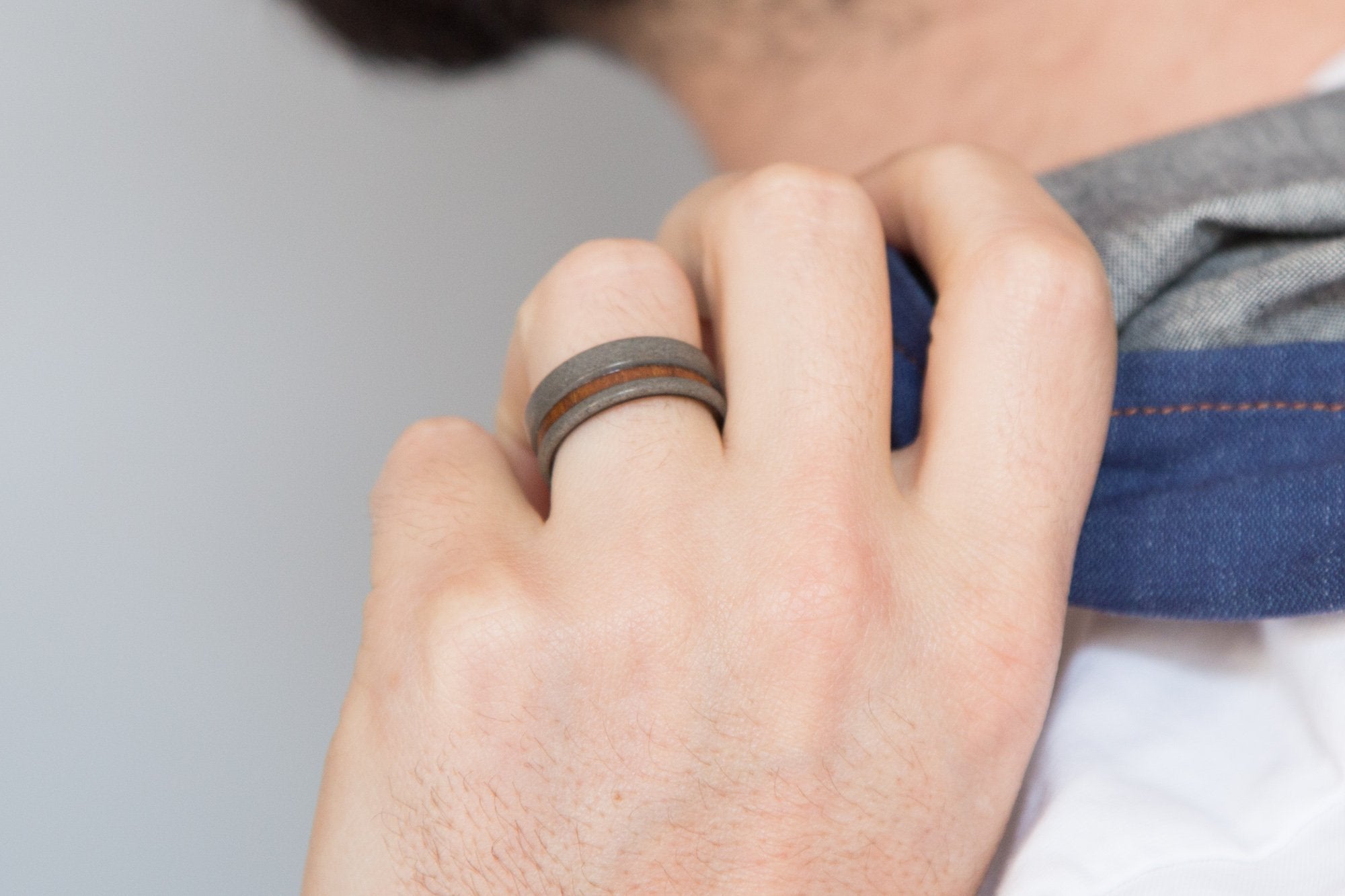 Grey concrete with wood bas-relief inlay Ring - Loreto Rings 