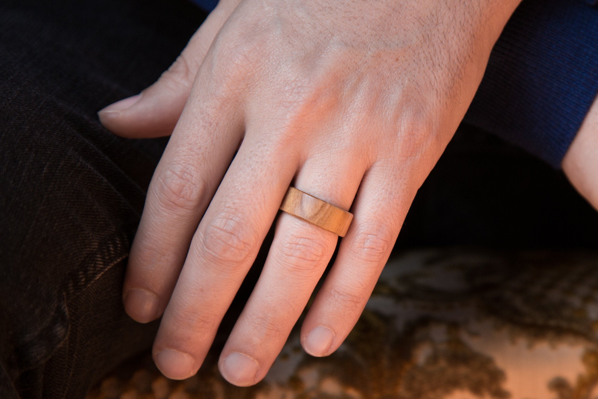 Flat titanium and olive wood Ring - Loreto Rings 