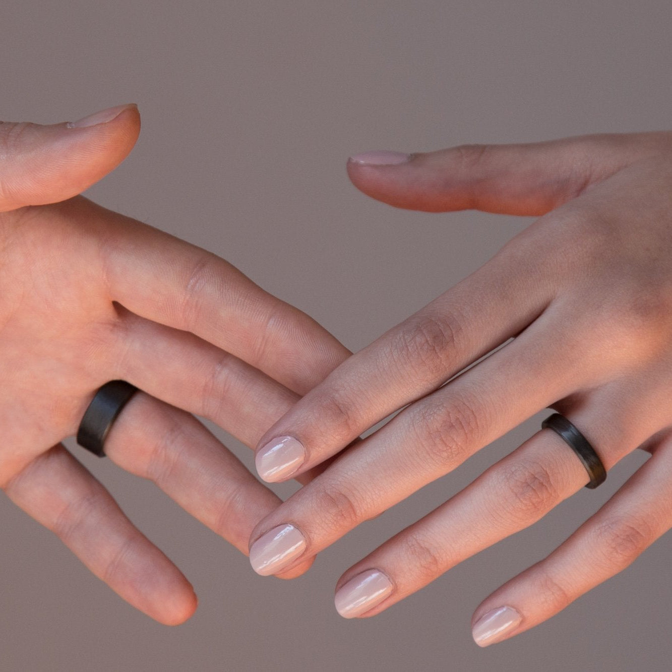 Full carbon fiber Wedding bands - Loreto Rings 